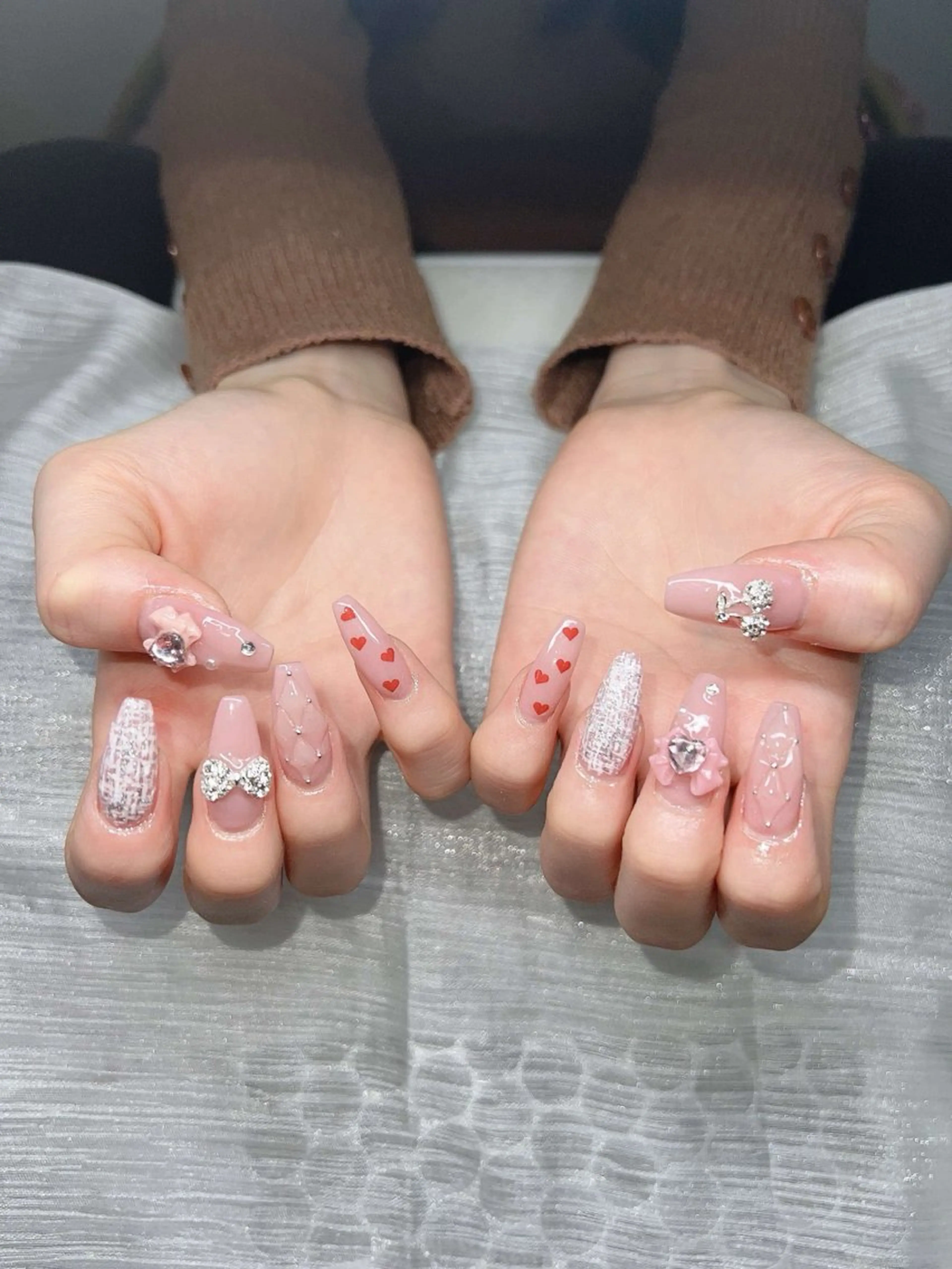 ネイル ハンドネイル Lee Nailsのネイルデザイン