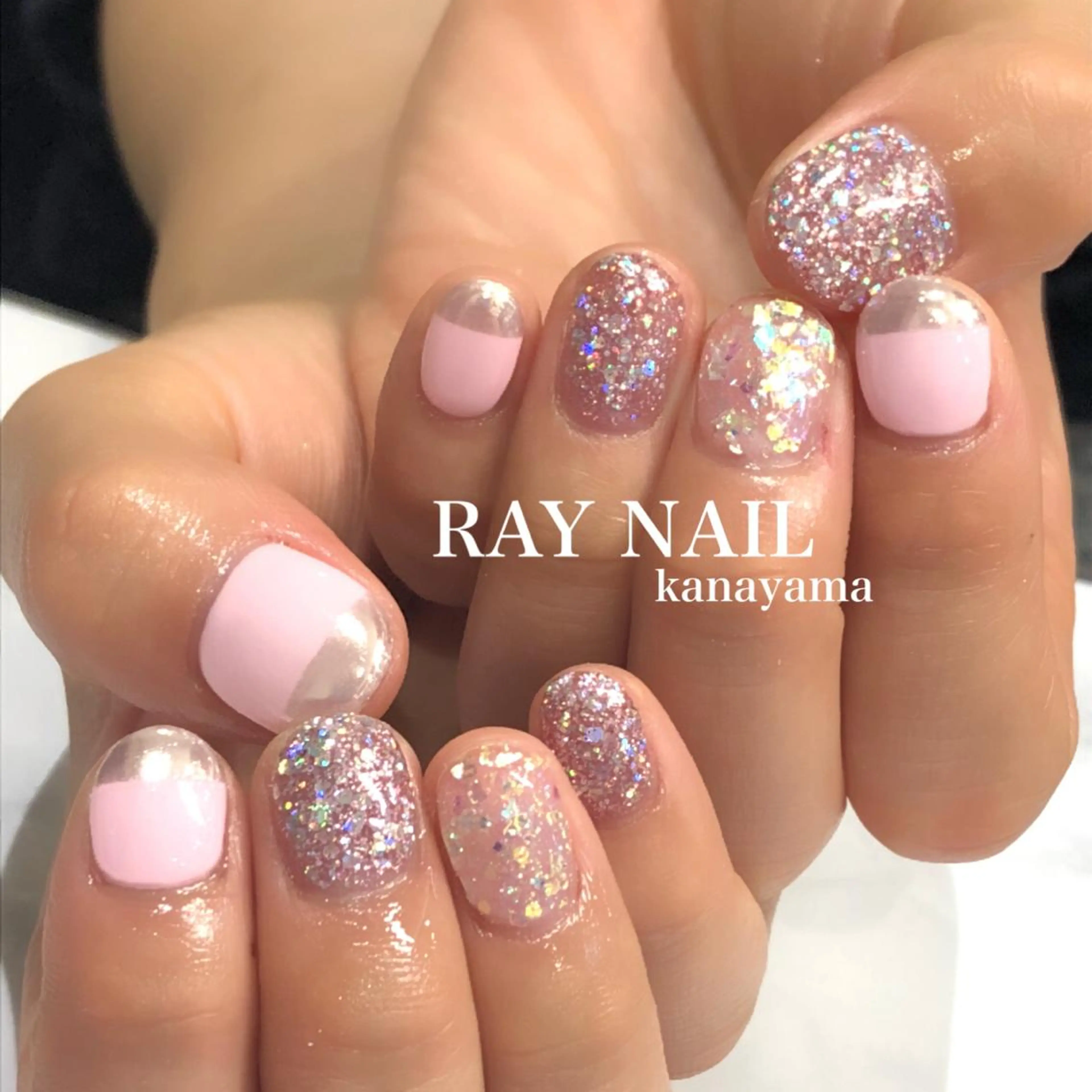 ネイル ラメ(グリッター) ピンク Arowa 伊田のネイルデザイン