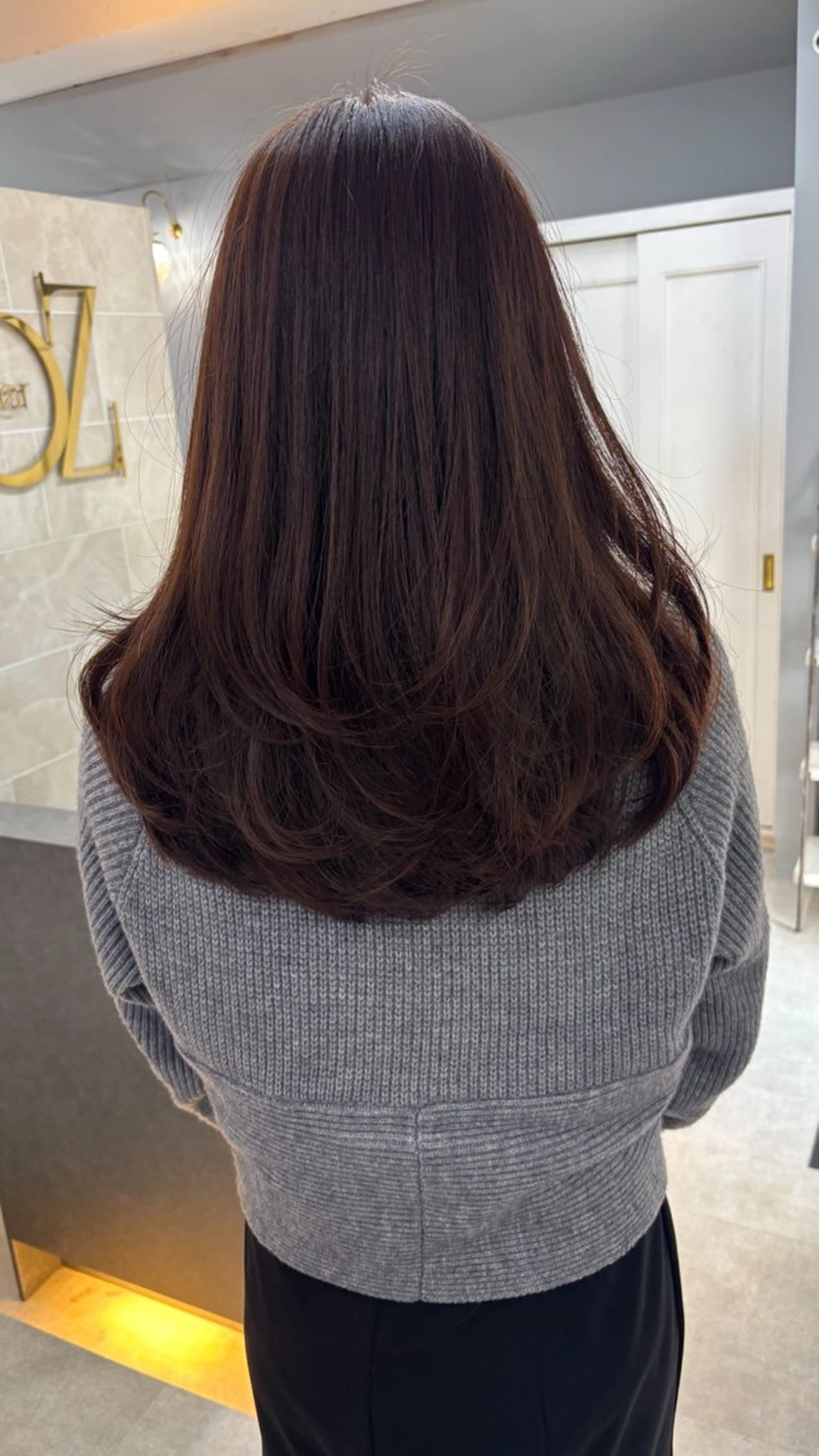 セミロング カラー レイヤーカット 佐藤 宰のヘアスタイル