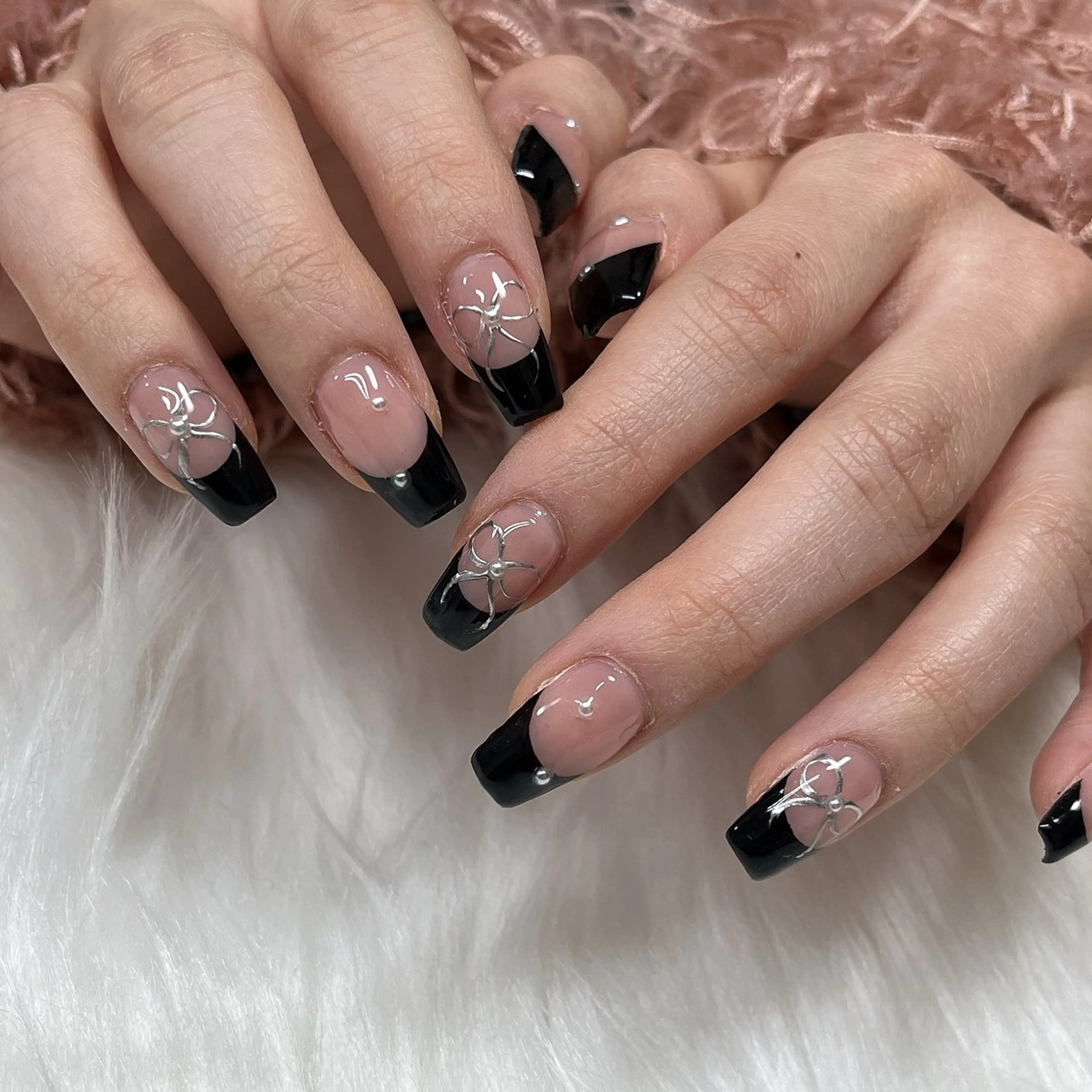 ネイル アートネイル キラキラネイル 韓国ネイル ラメ(グリッター) ロングネイル ハンドネイル 🐕🦺Yappy 💗A-tanのネイルデザイン