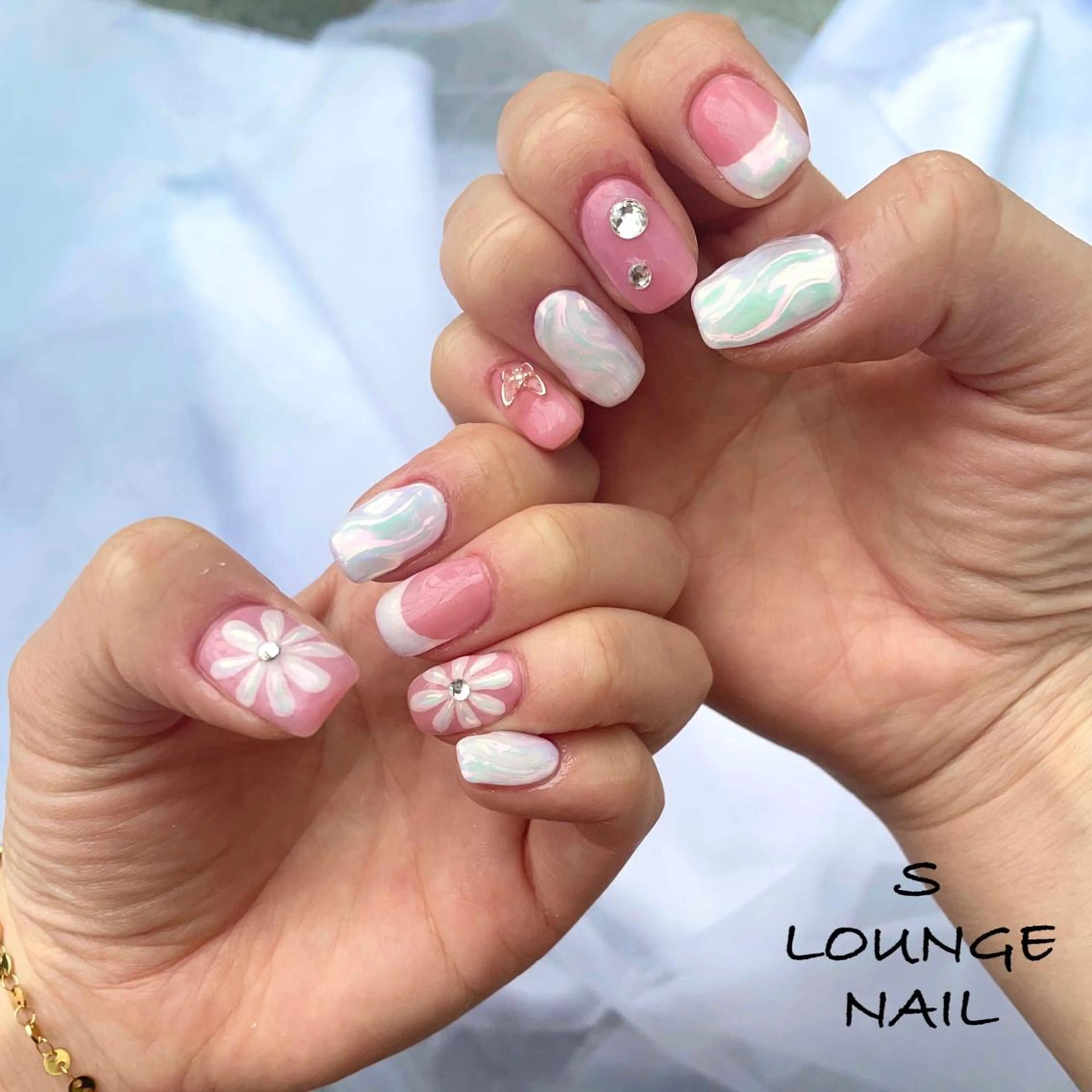 ネイル ハンドネイル フットネイル S LOUNGE NAIL所属・パーツたくさん🍓 SUMIのネイルデザイン