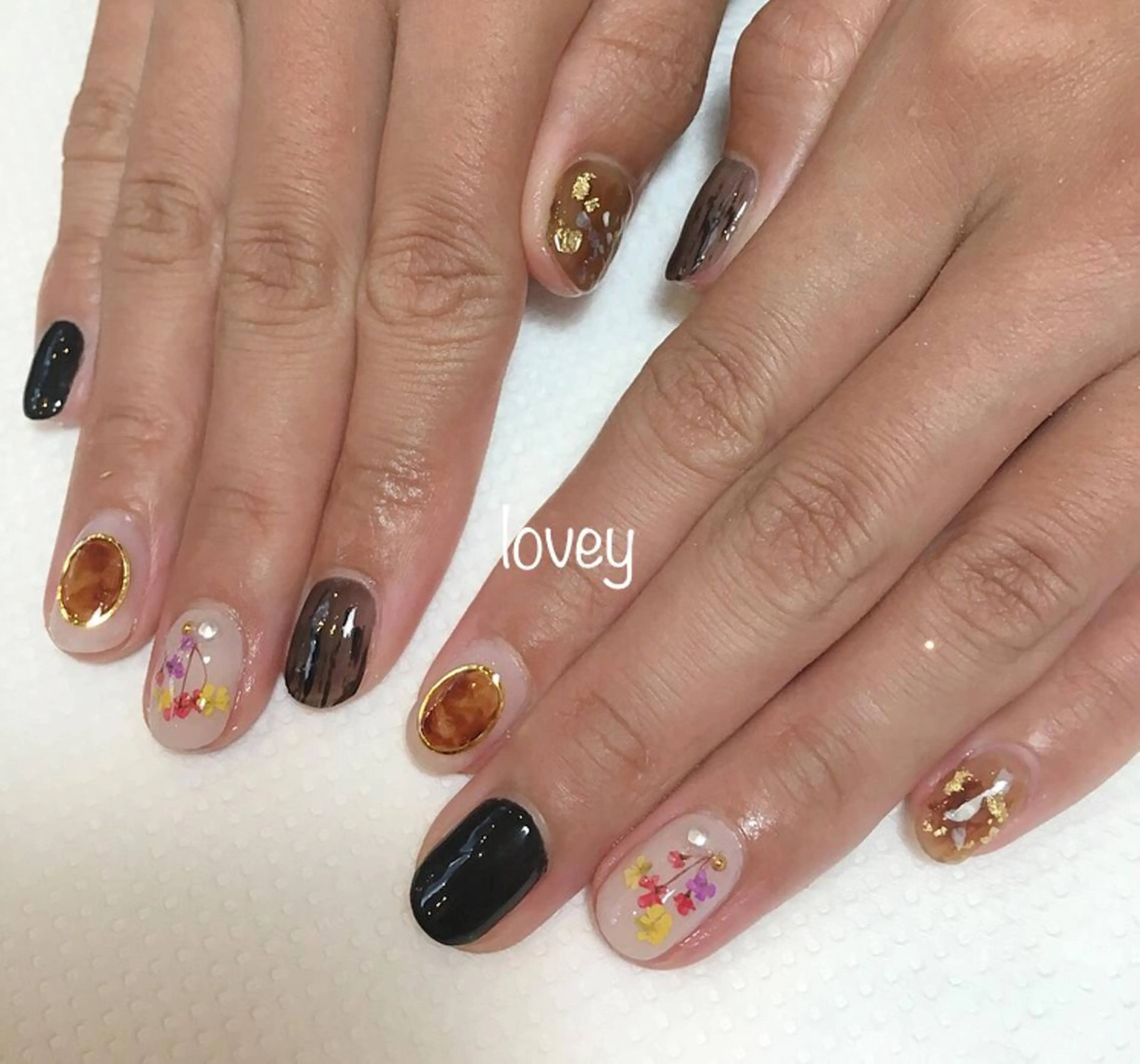 ネイル プライベートサロン loveyのネイルデザイン