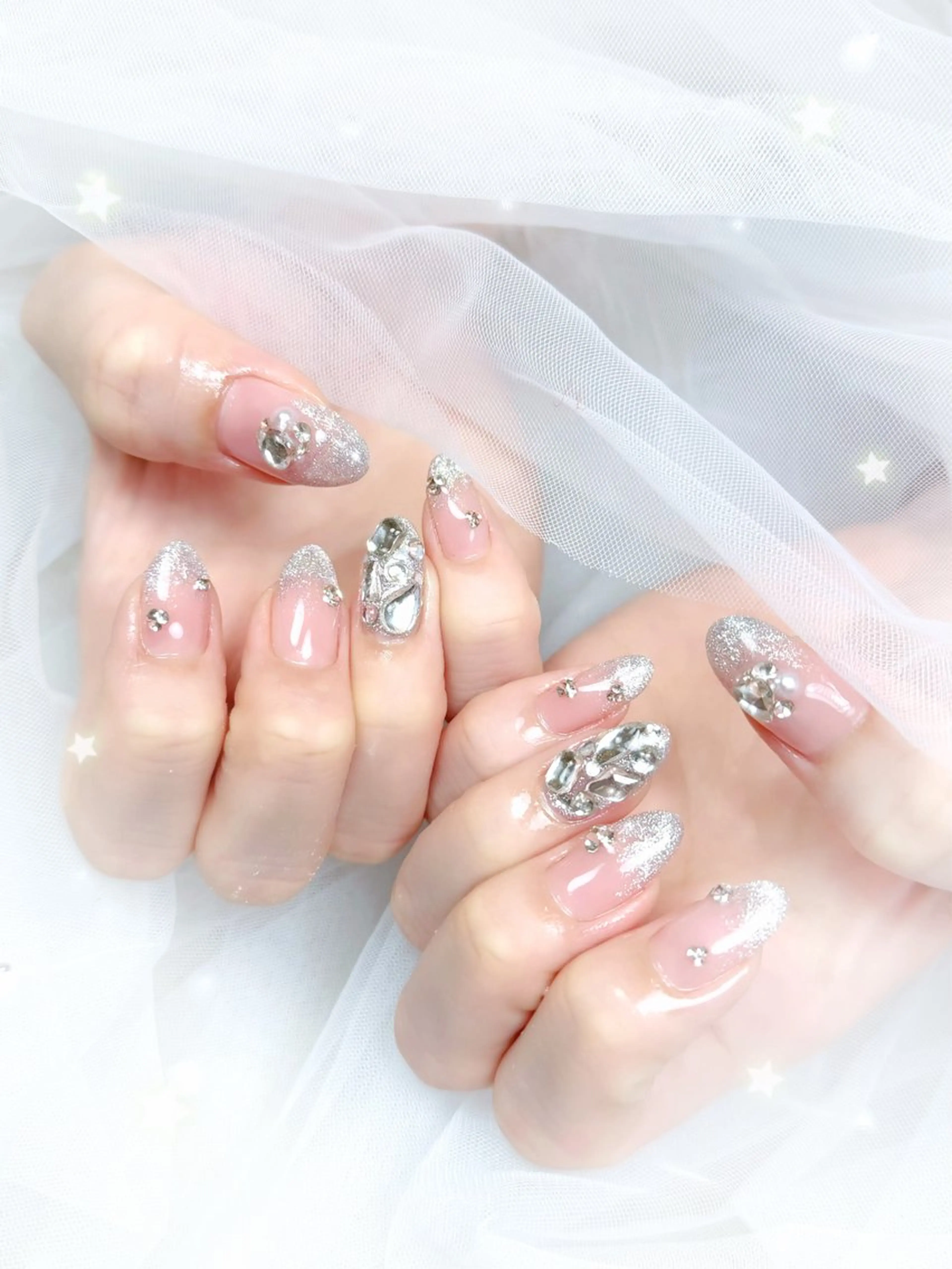 ネイル フラッシュネイル グラデーション シルバー S. Hanaのネイルデザイン