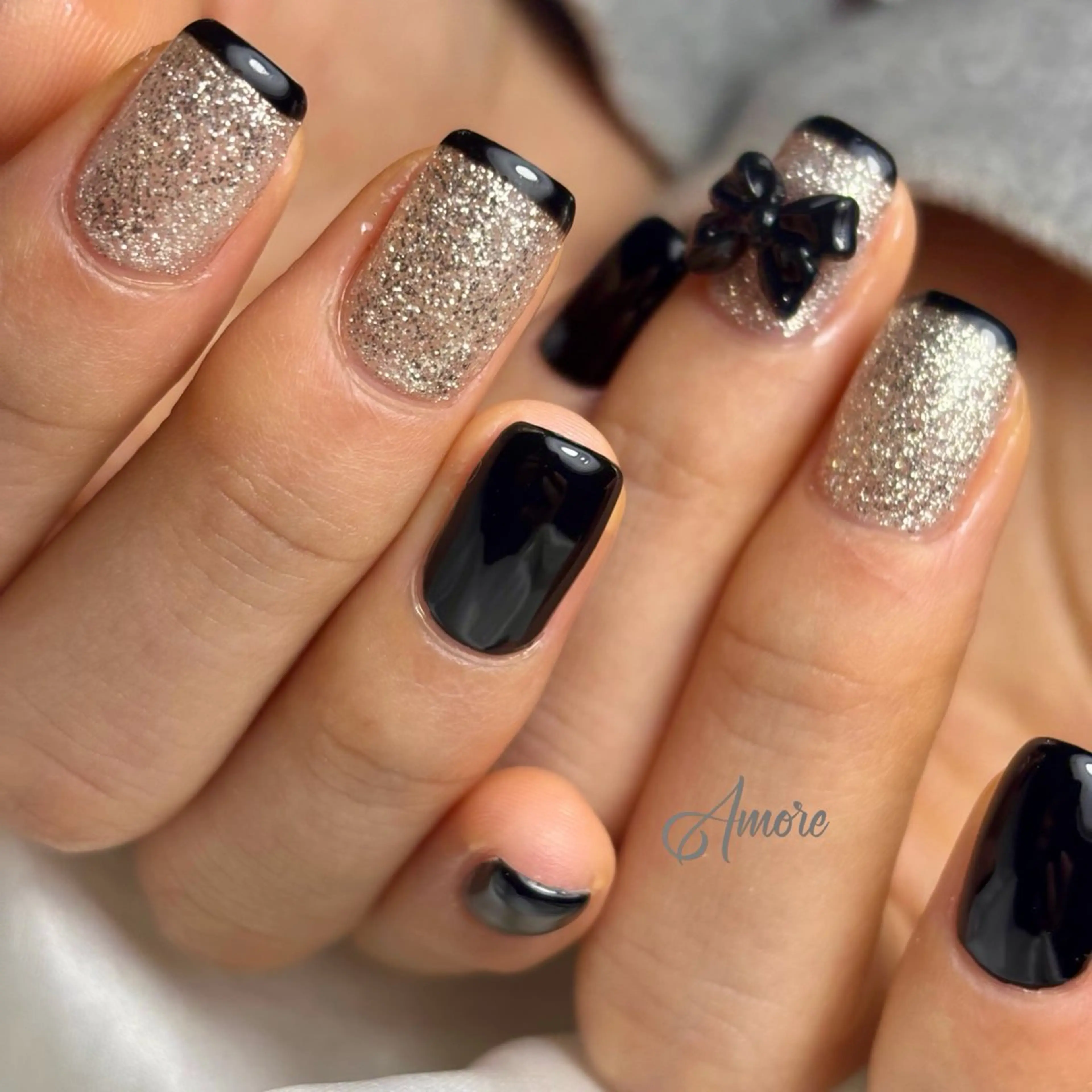 ネイル ジェルネイル キラキラネイル 韓国ネイル マグネットネイル パラジェル You kyehwaのネイルデザイン