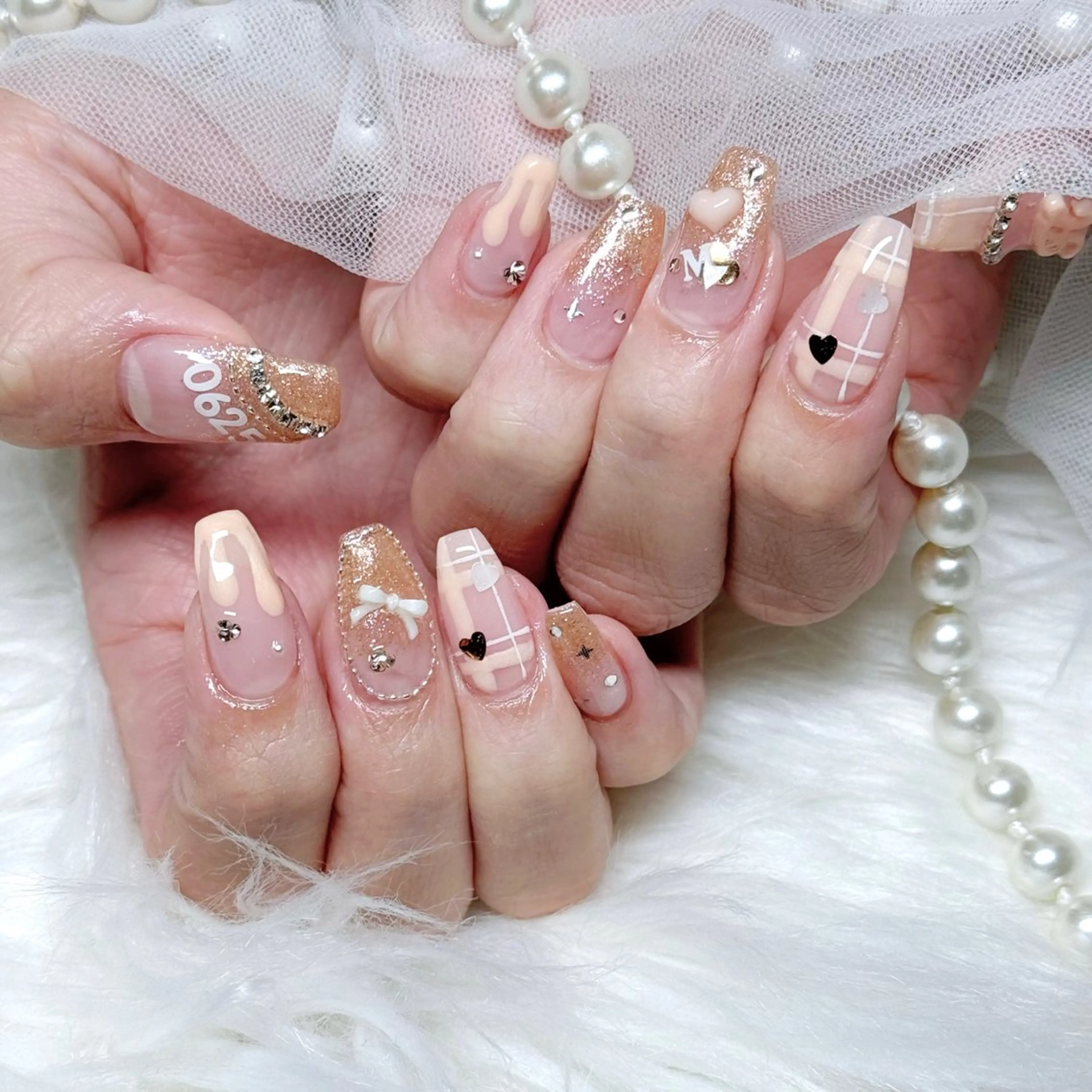 ネイル ハンドネイル フットネイル 🎀Mai 🎀✩.*のネイルデザイン