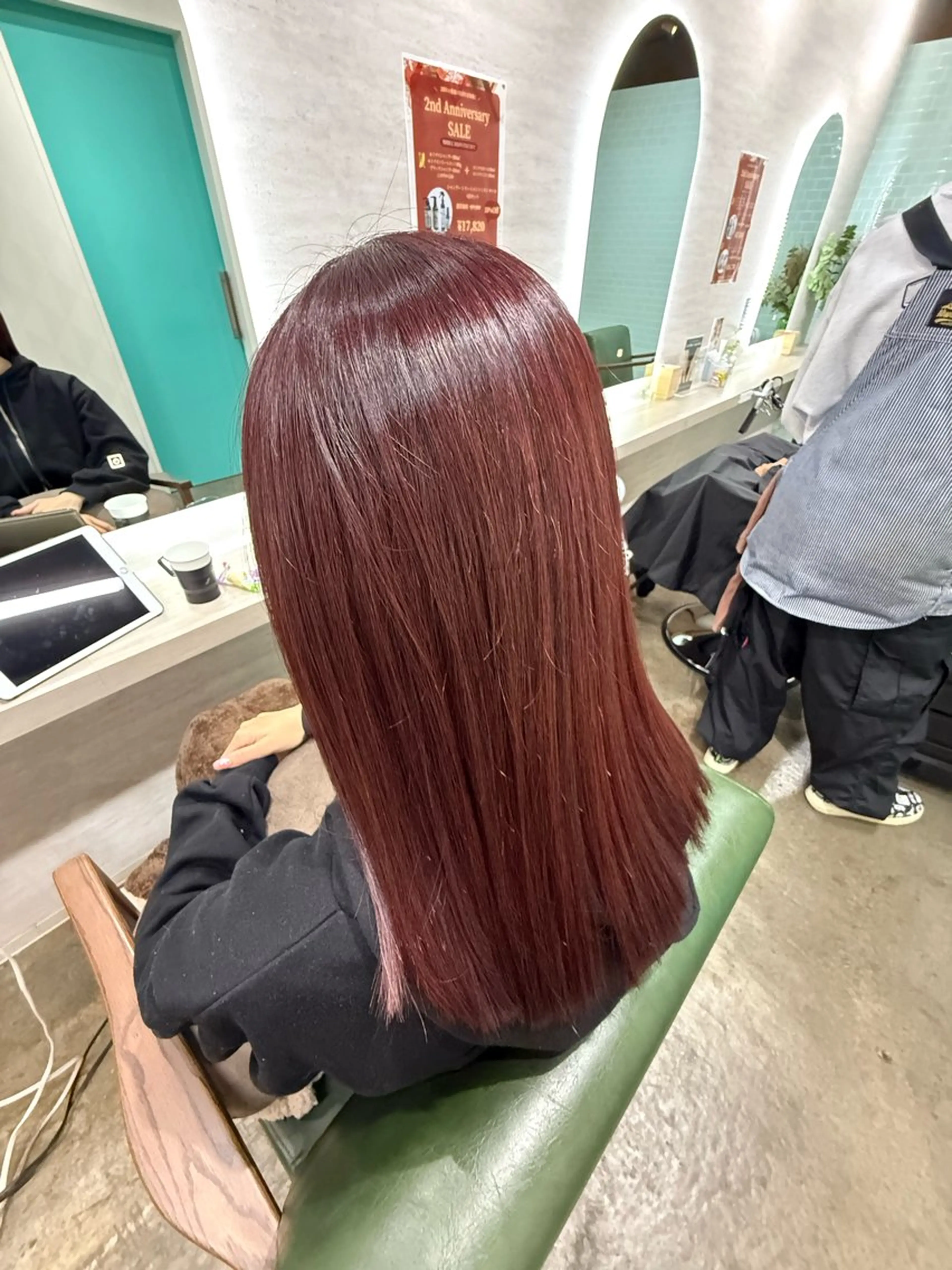 ミディアム カラー ミディアムパーマ 髪質改善 縮毛矯正 トリートメント 酸性ストレート カット ヘアカラー トリートメント 縮毛矯正/ /関内/あべももこのヘアスタイル