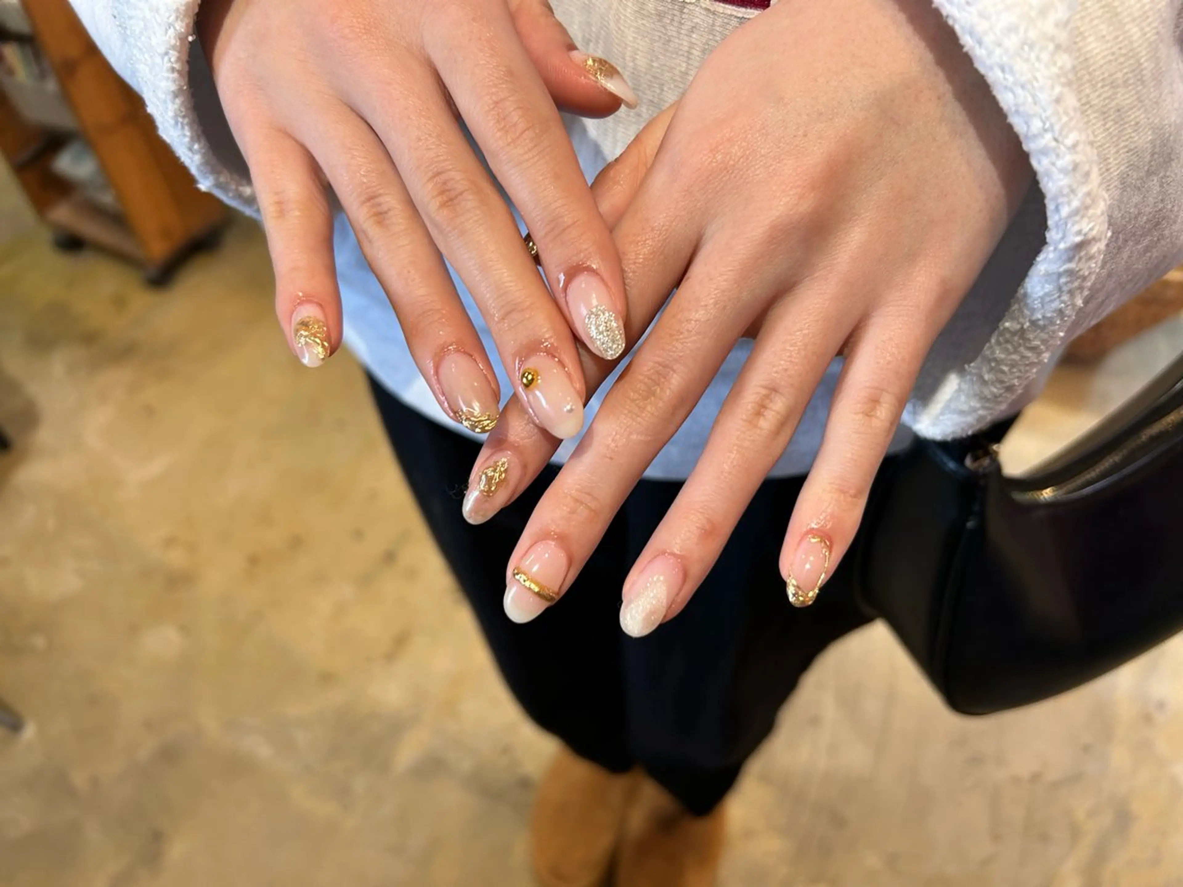 ネイル キラキラオメメ JULIのネイルデザイン