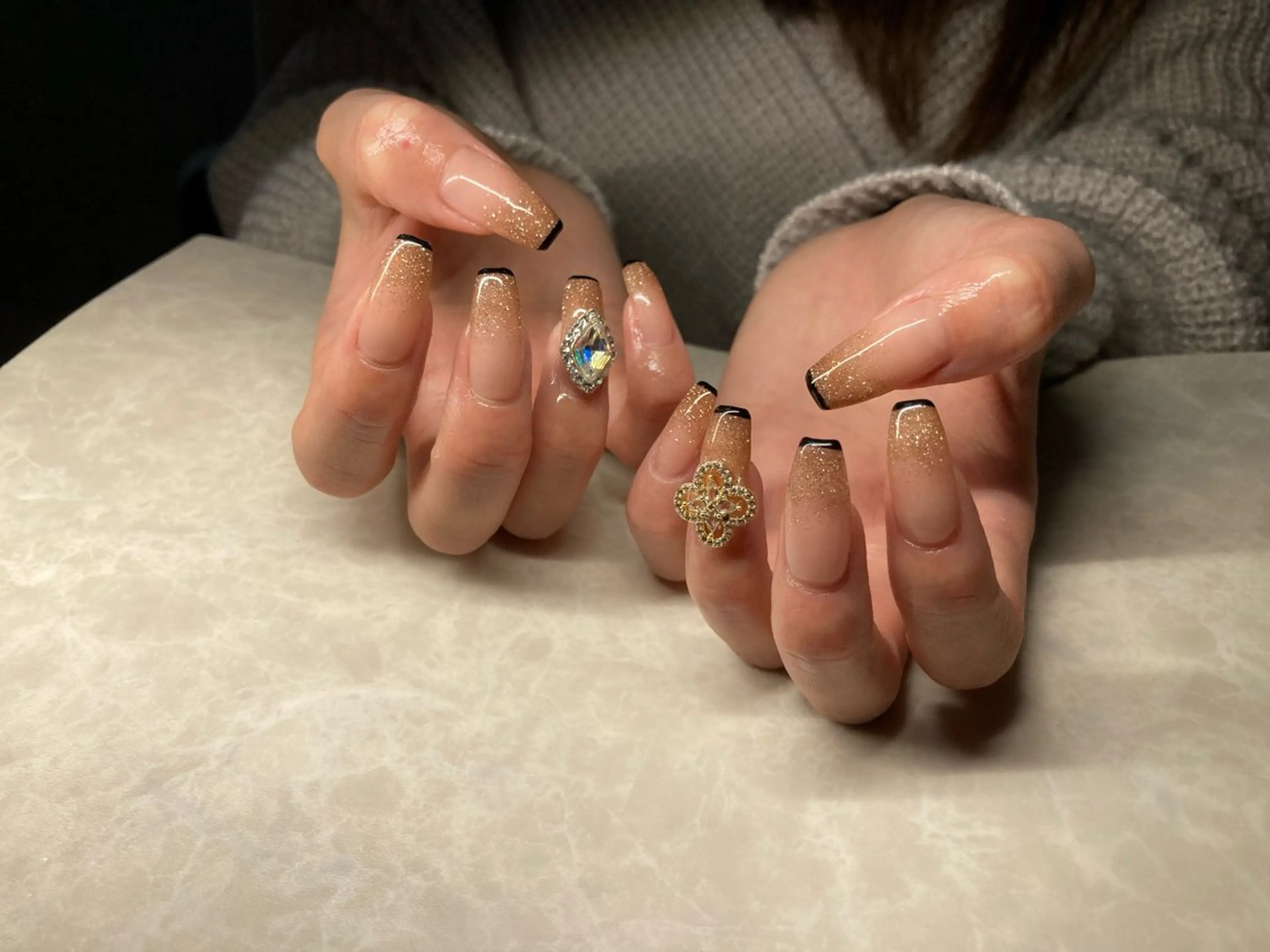 ネイル elu ：nail＆eyeのネイルデザイン