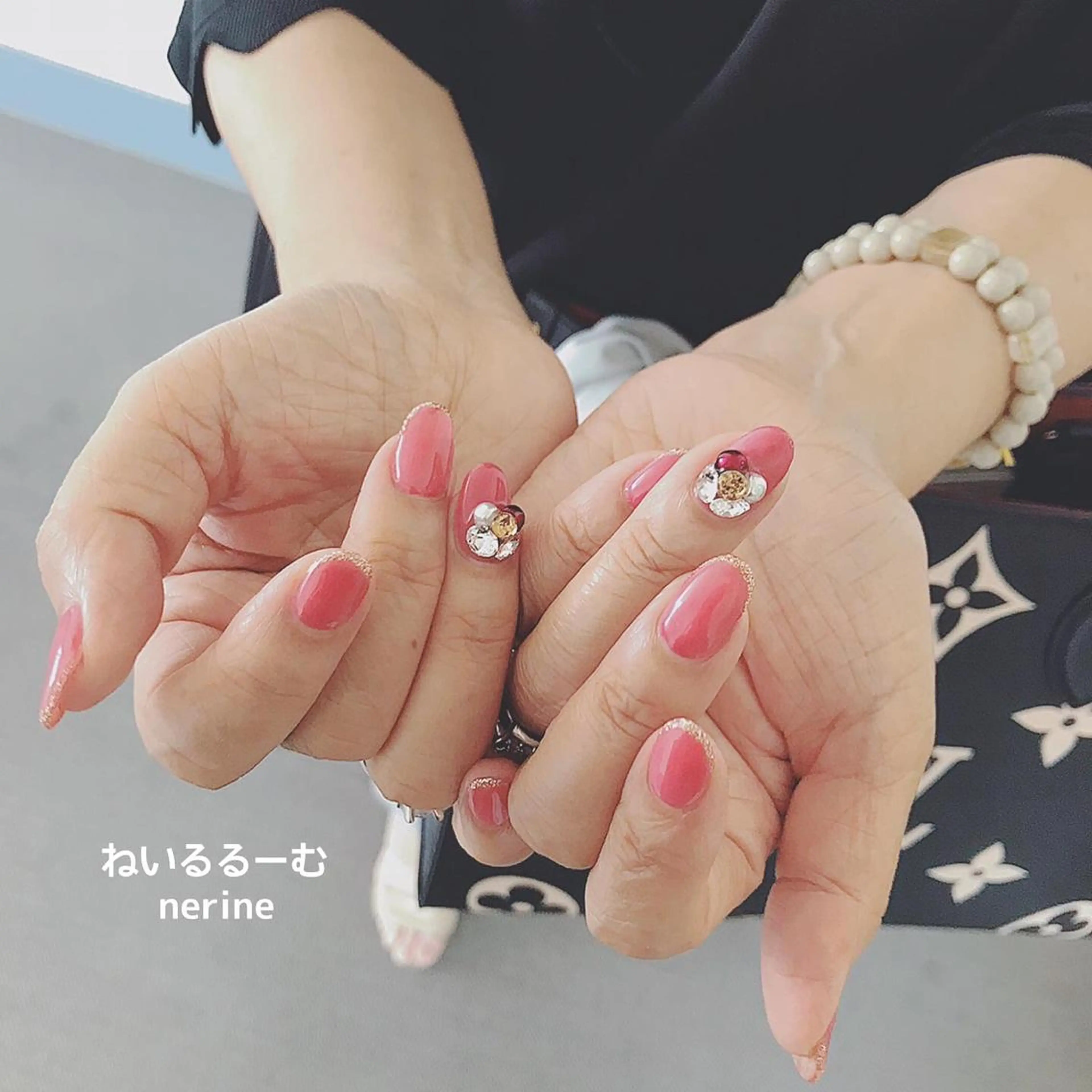 ネイル NAILST Naomiのネイルデザイン