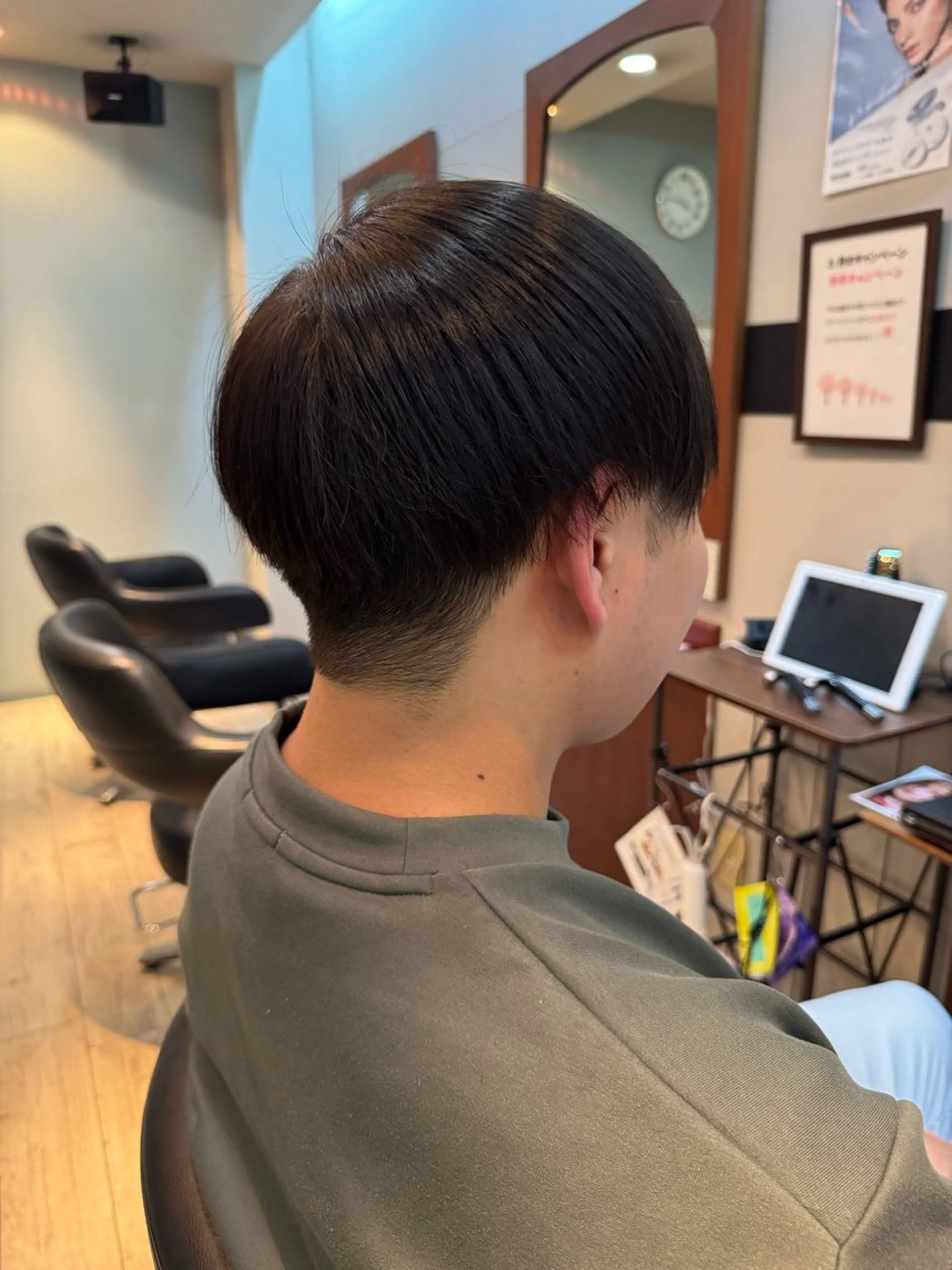 メンズ 村尾 麗奈のヘアスタイル