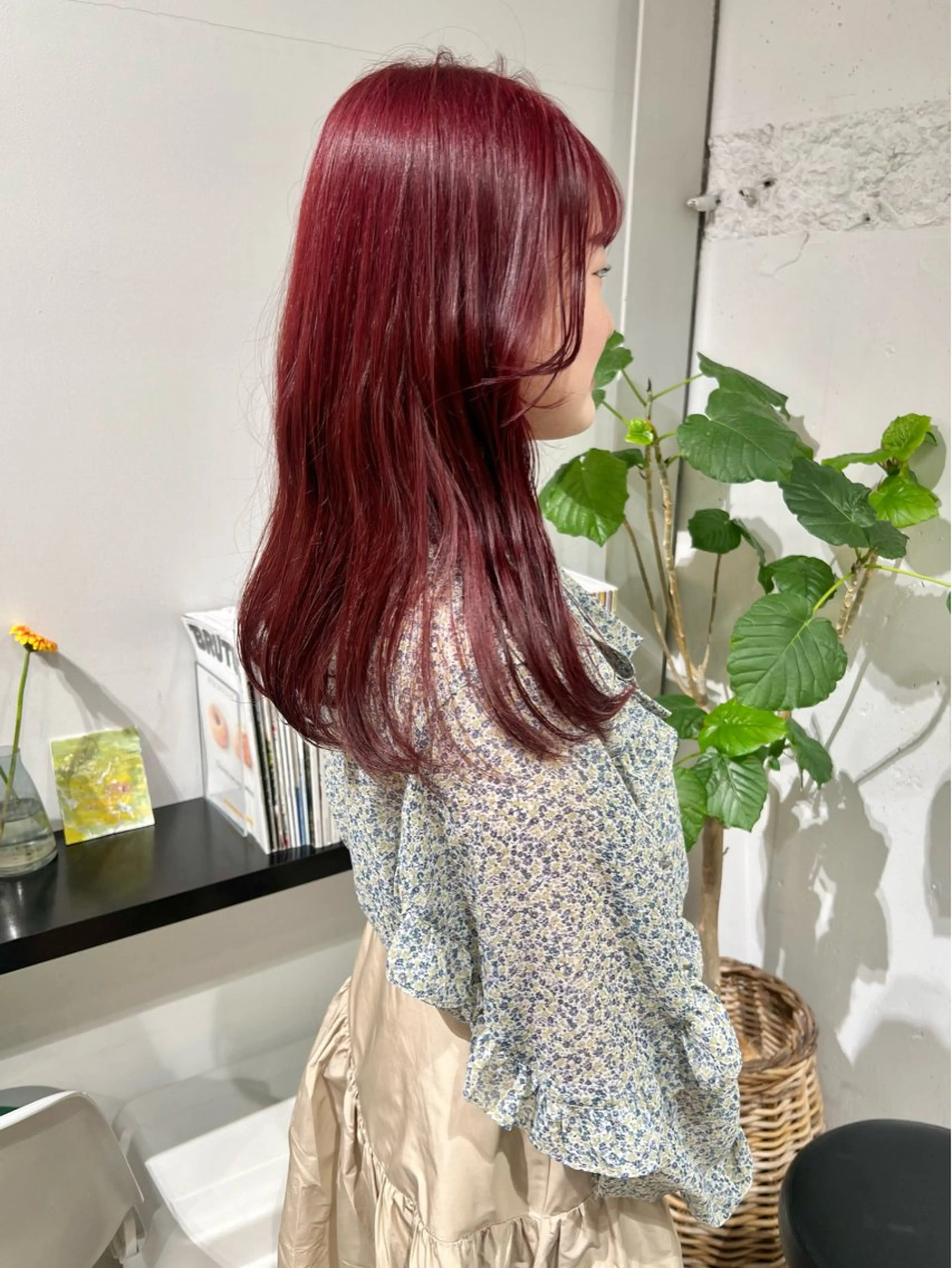 ロング カット ヘアカラー 石井 菜々のヘアスタイル