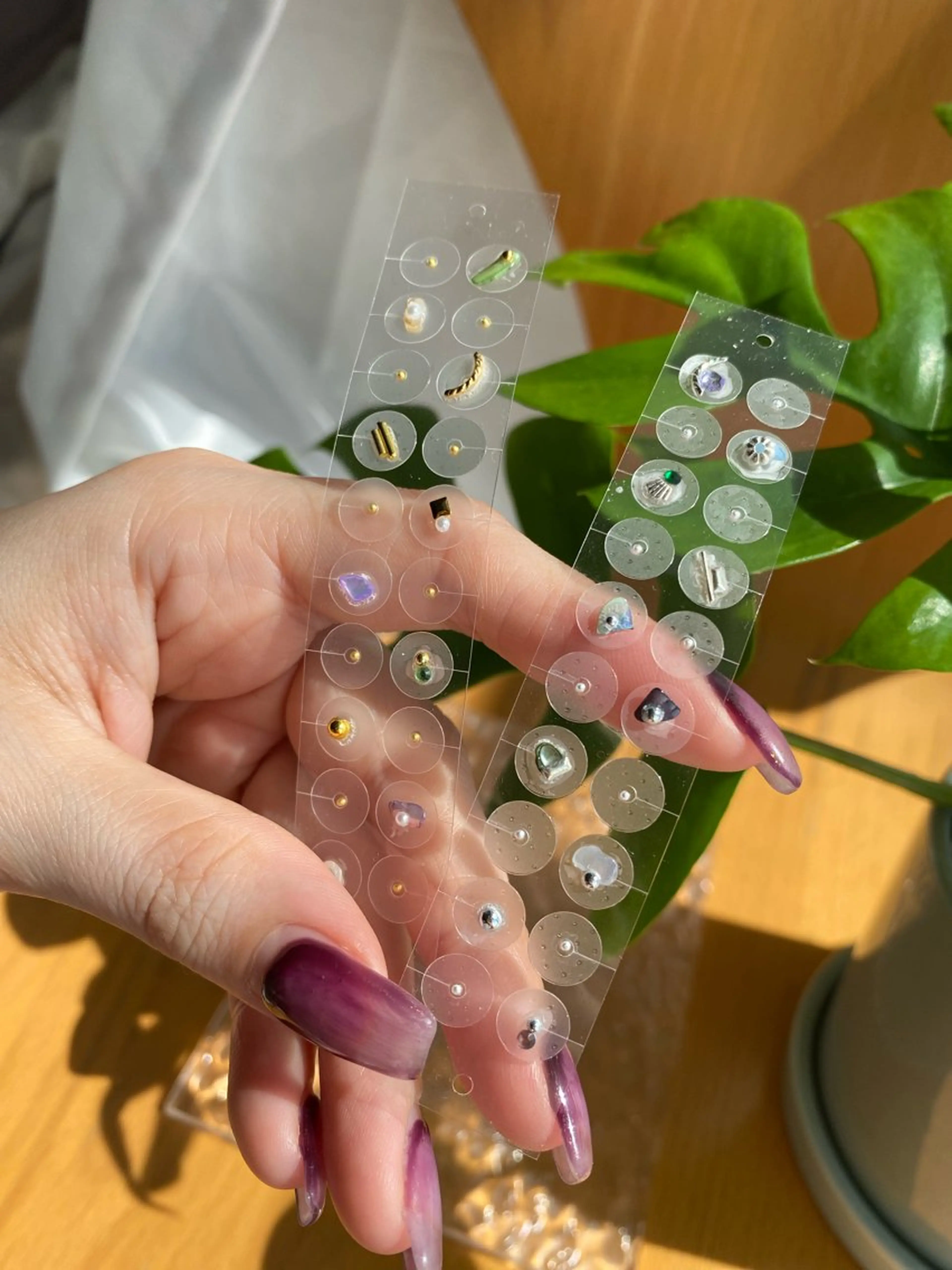 草加ニュアンスネイル 🌚hersのネイルデザイン