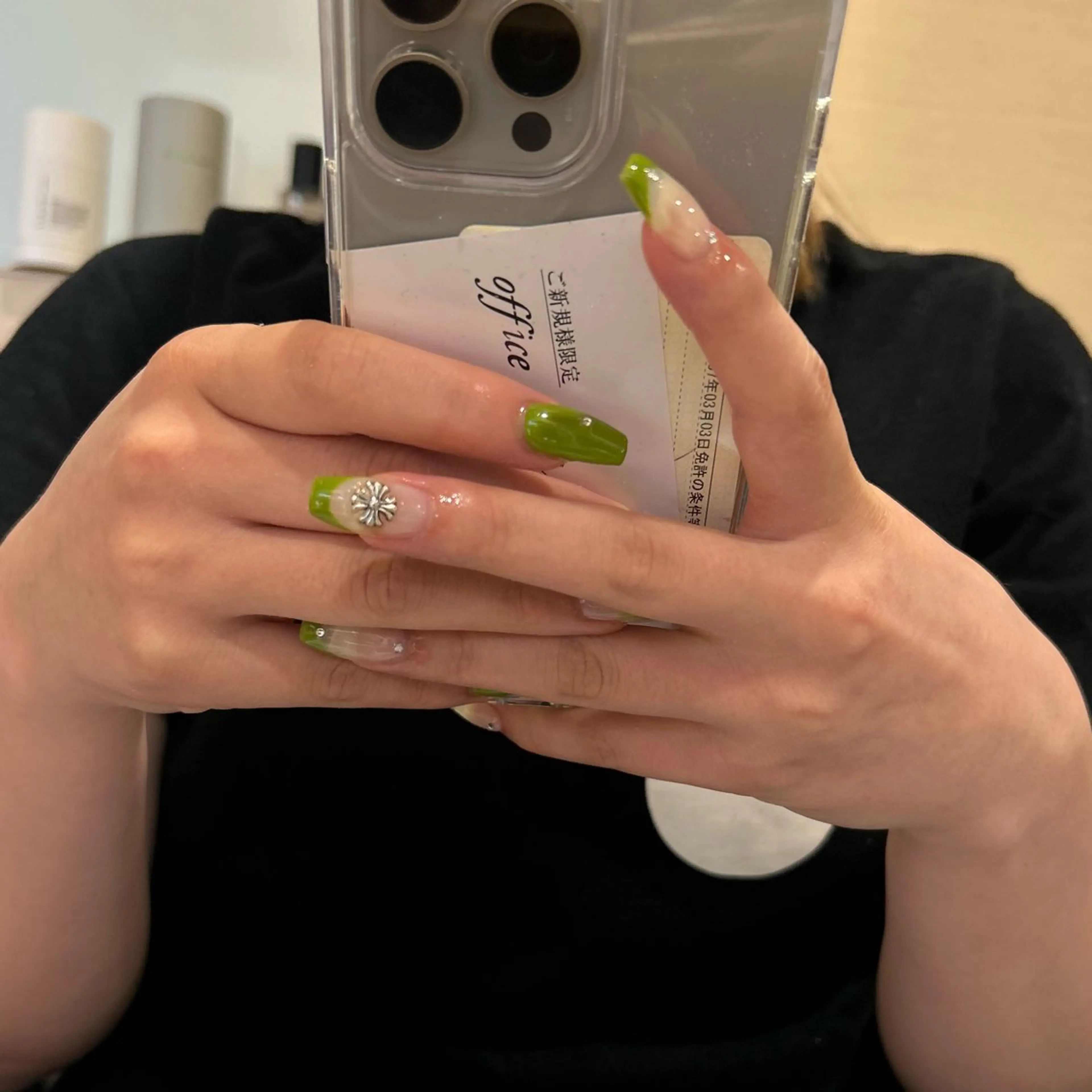 ネイル ハンドネイル Megu 【 cutill 】のネイルデザイン