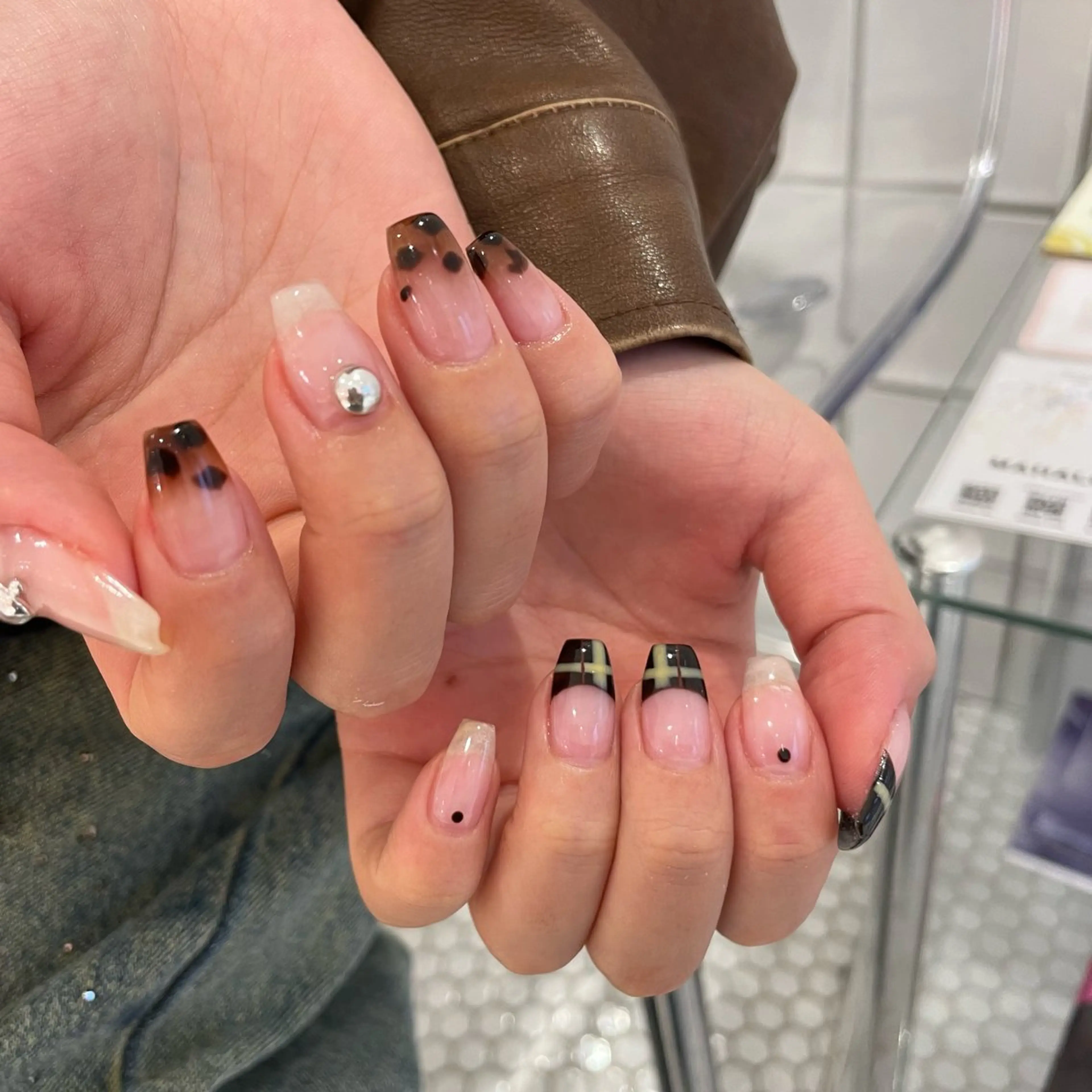ネイル SHELL NAIL Minamiのネイルデザイン