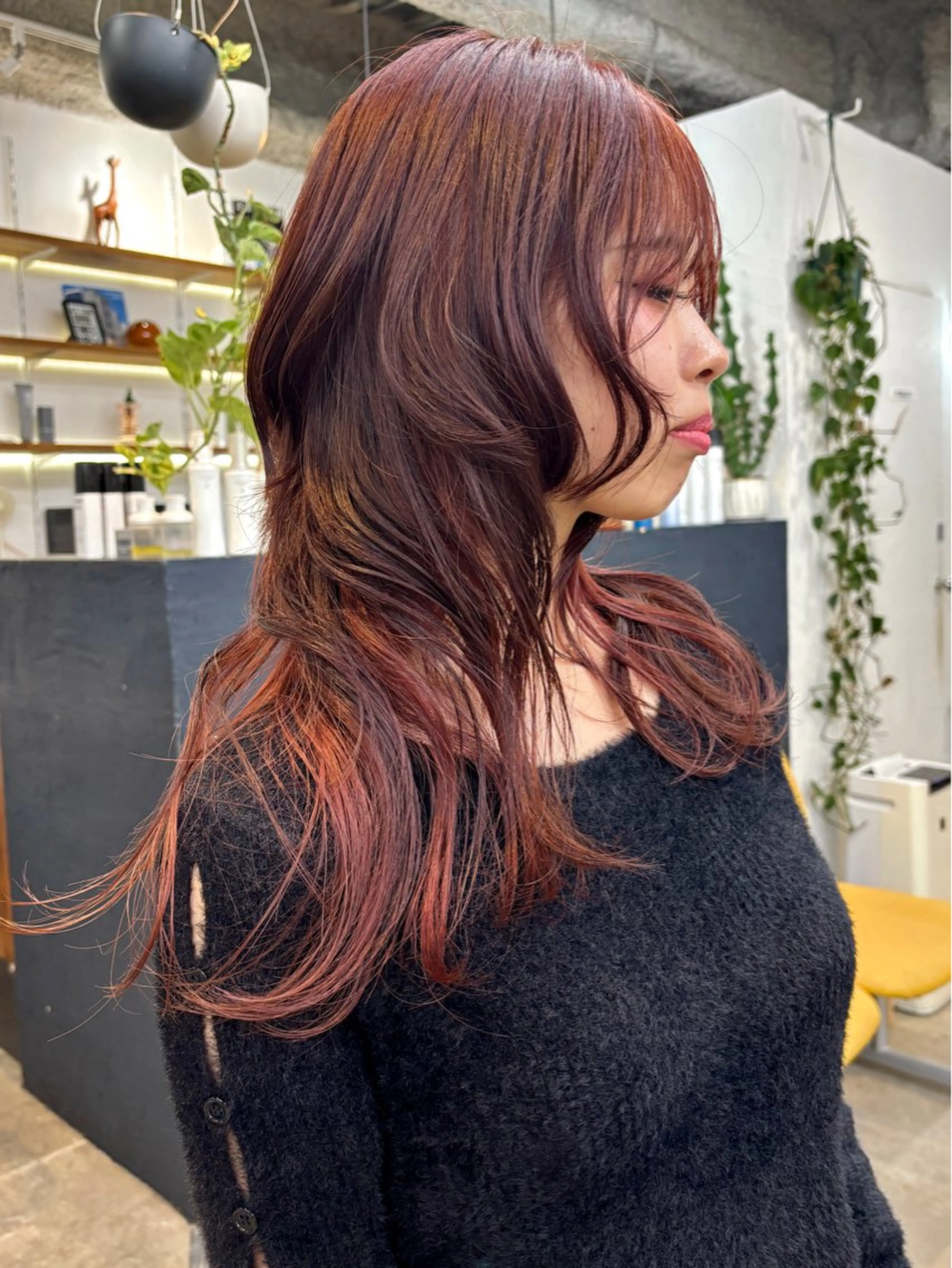 ロング カラー ベージュカラー ブリーチ ボルドーカラー ブラウンカラー カシス ヘアカラー トリートメント 暖色カラー/天神/ ヘイマサクラのヘアスタイル