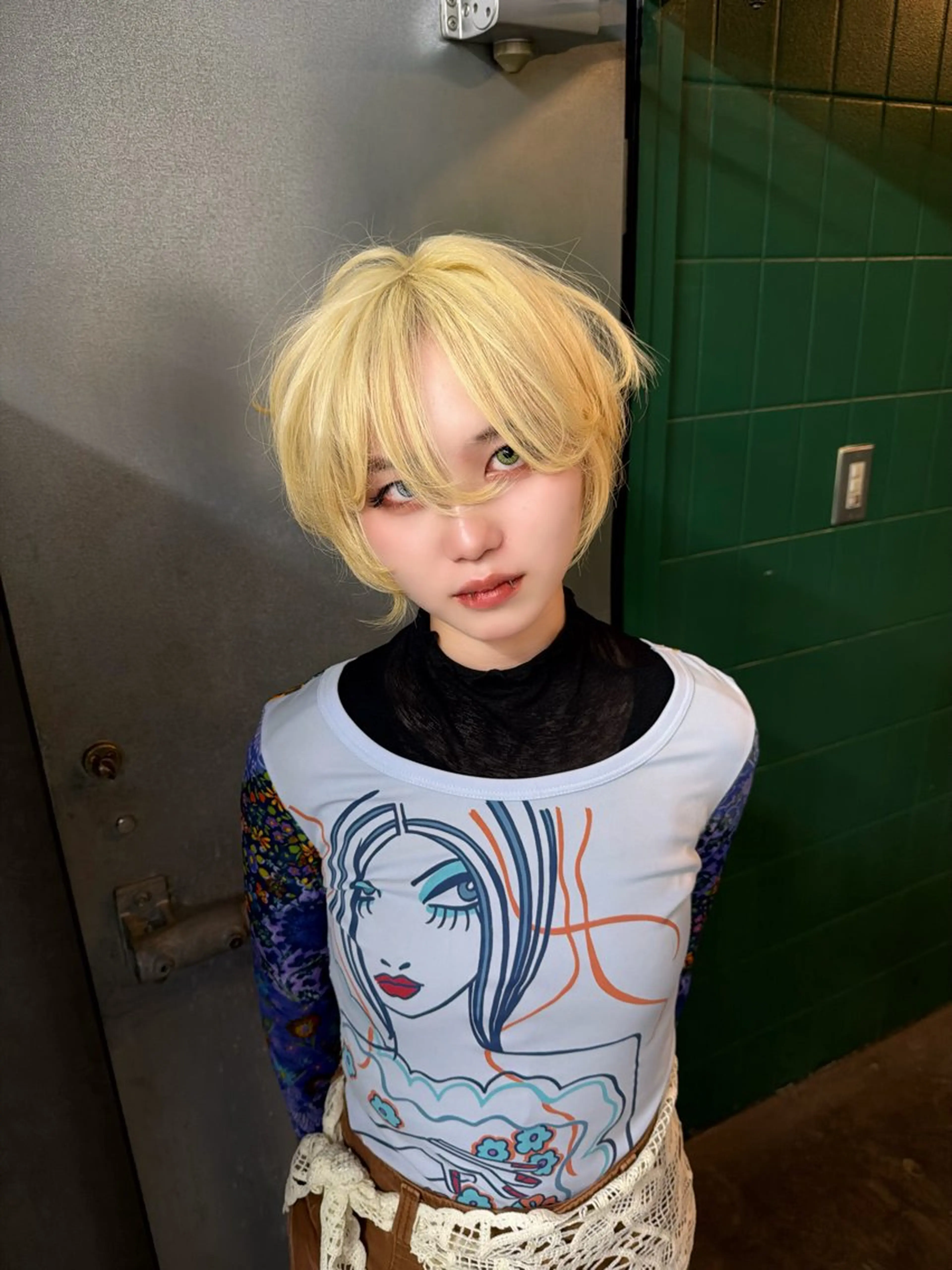 カラー ブリーチ 抜きっぱなしブロンド ブロンド 山本 夏恋のヘアスタイル