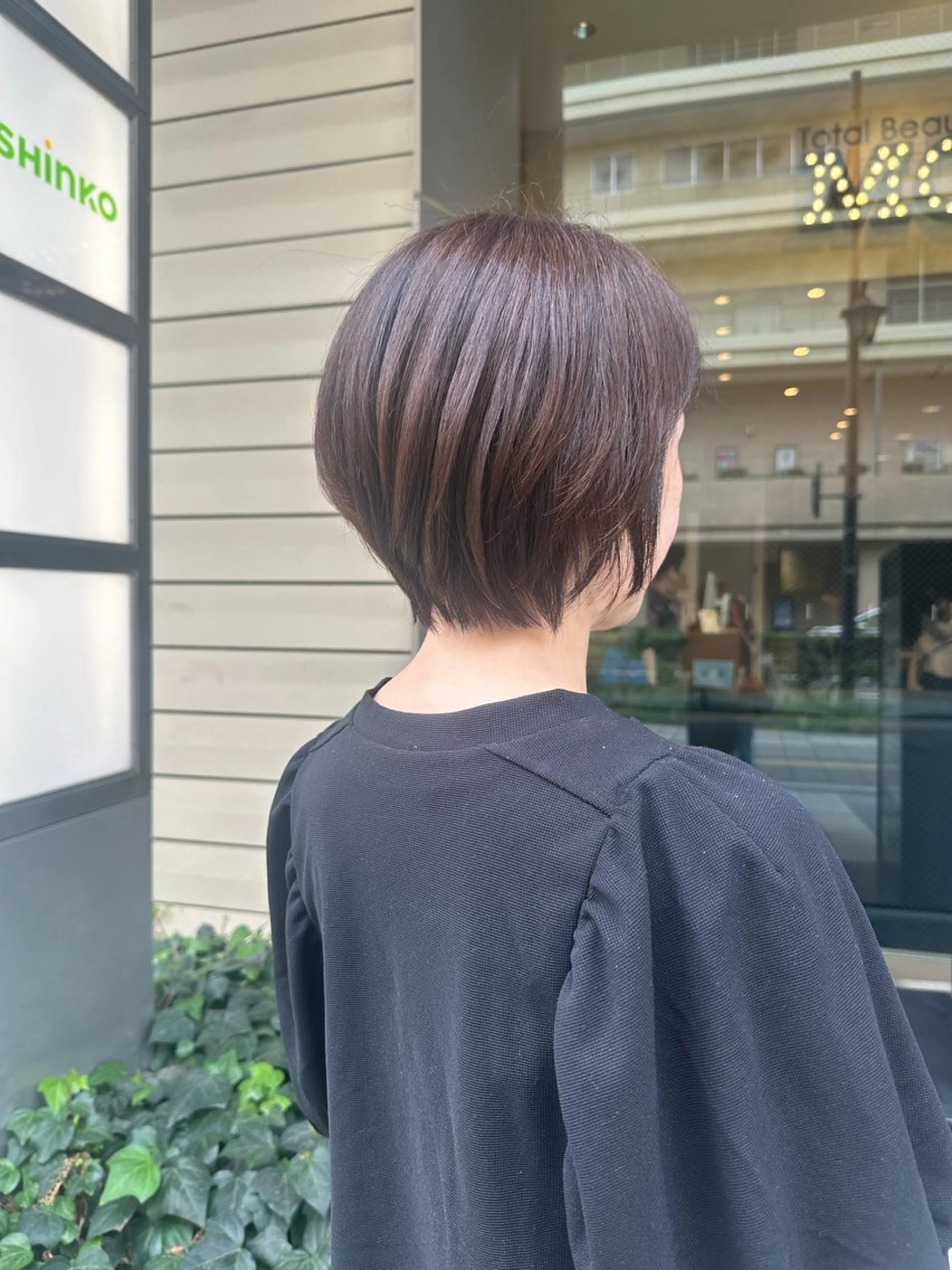 ショート natsumi🍀艶 カラー/美髪縮毛のヘアスタイル