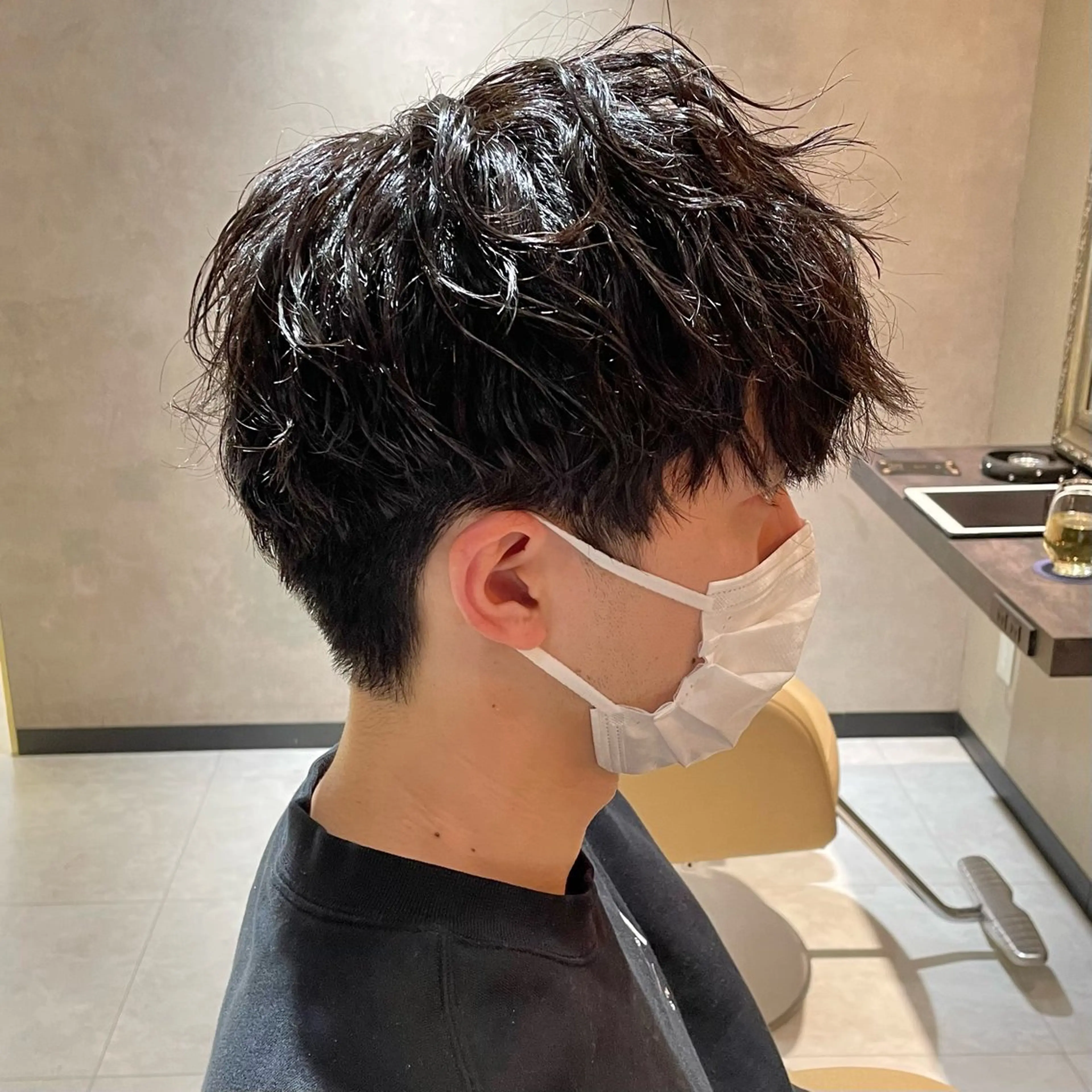 ショート パーマ メンズ 刈り上げ 波巻きパーマ メンズ専門美容師✂︎ 大庭勝己のヘアスタイル