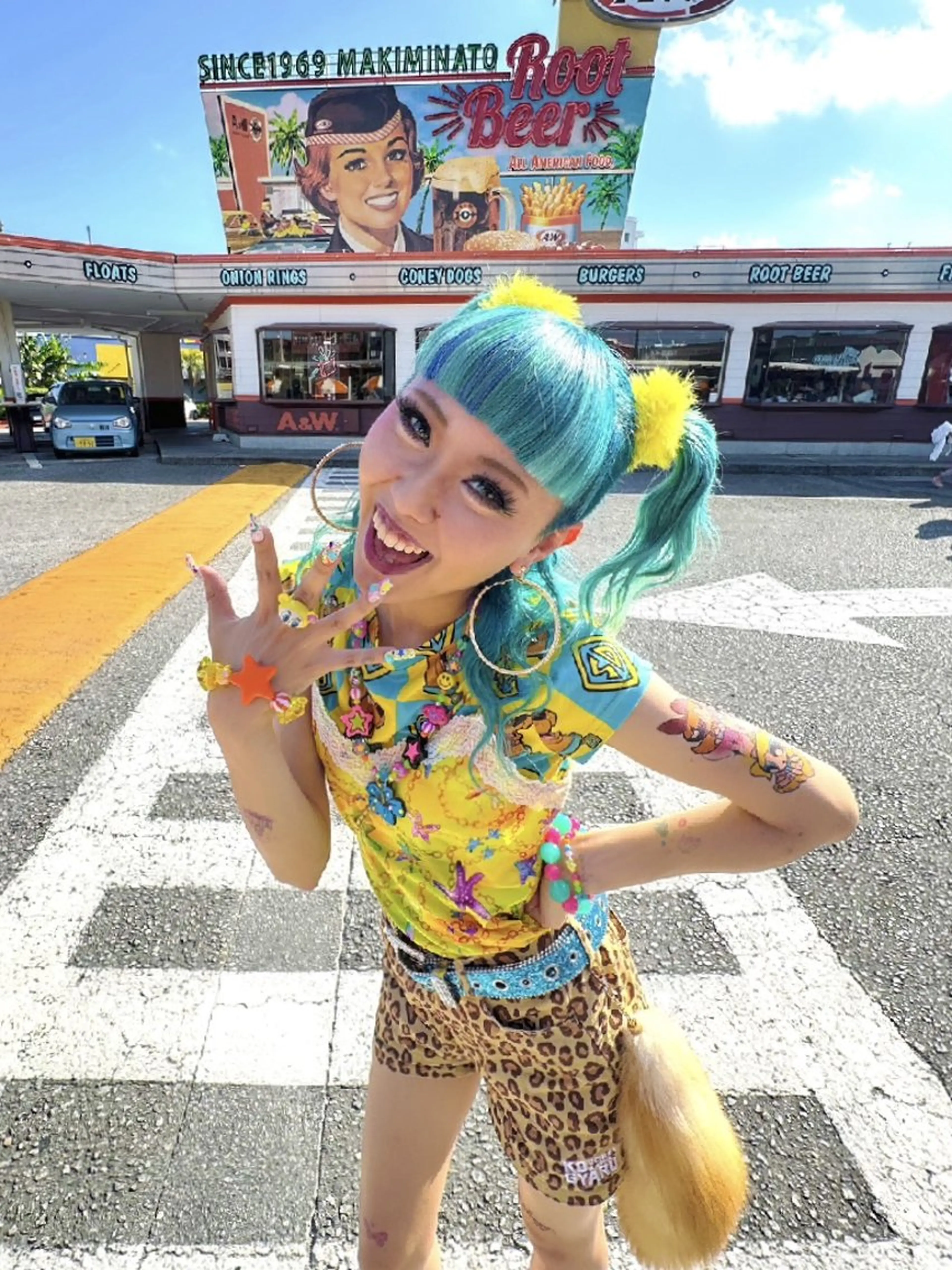 ミディアム カラー ヘアカラー yuumi 👱🏻‍♀️のヘアスタイル