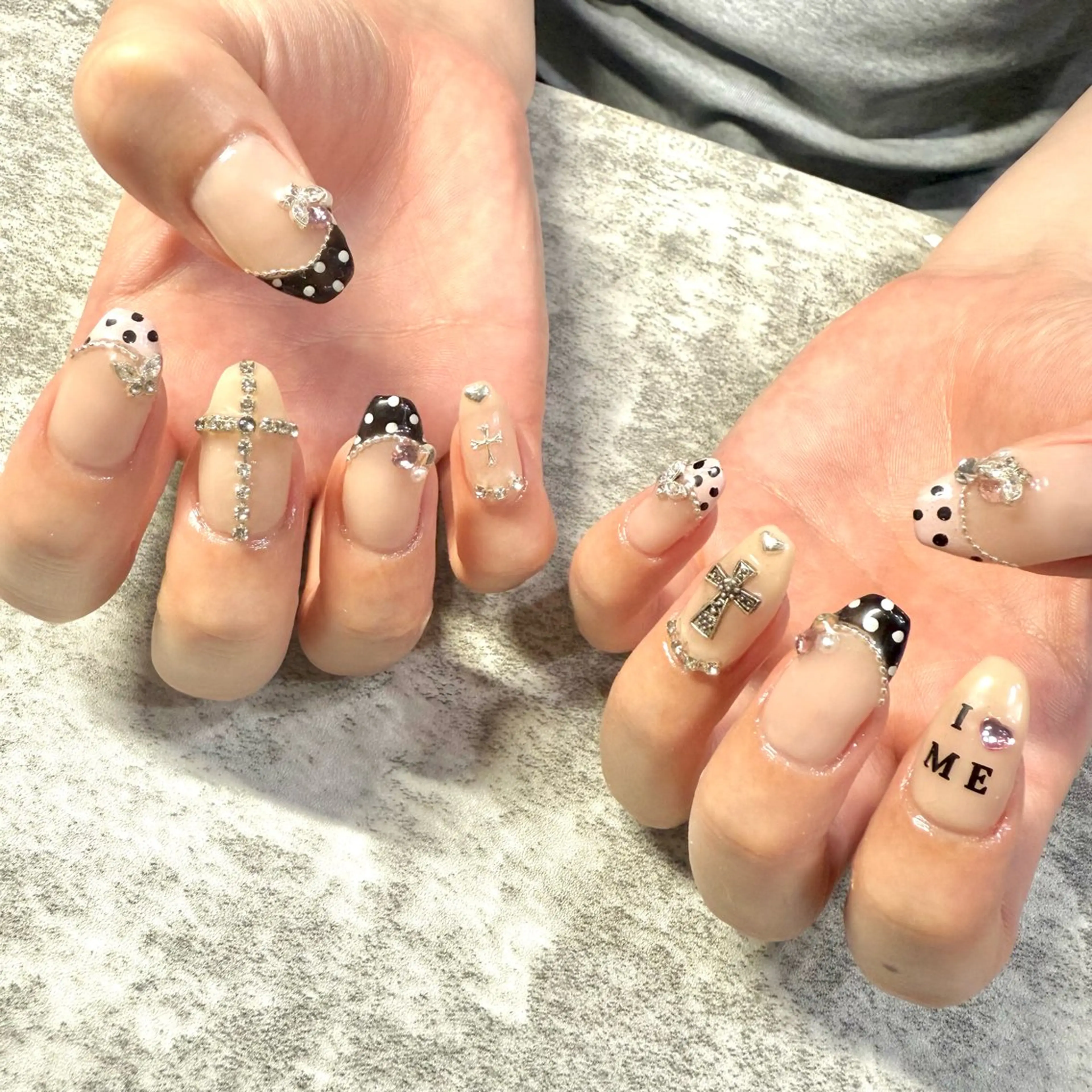 ネイル ドット 持ち込み ハンドネイル ★Rinail... .のネイルデザイン