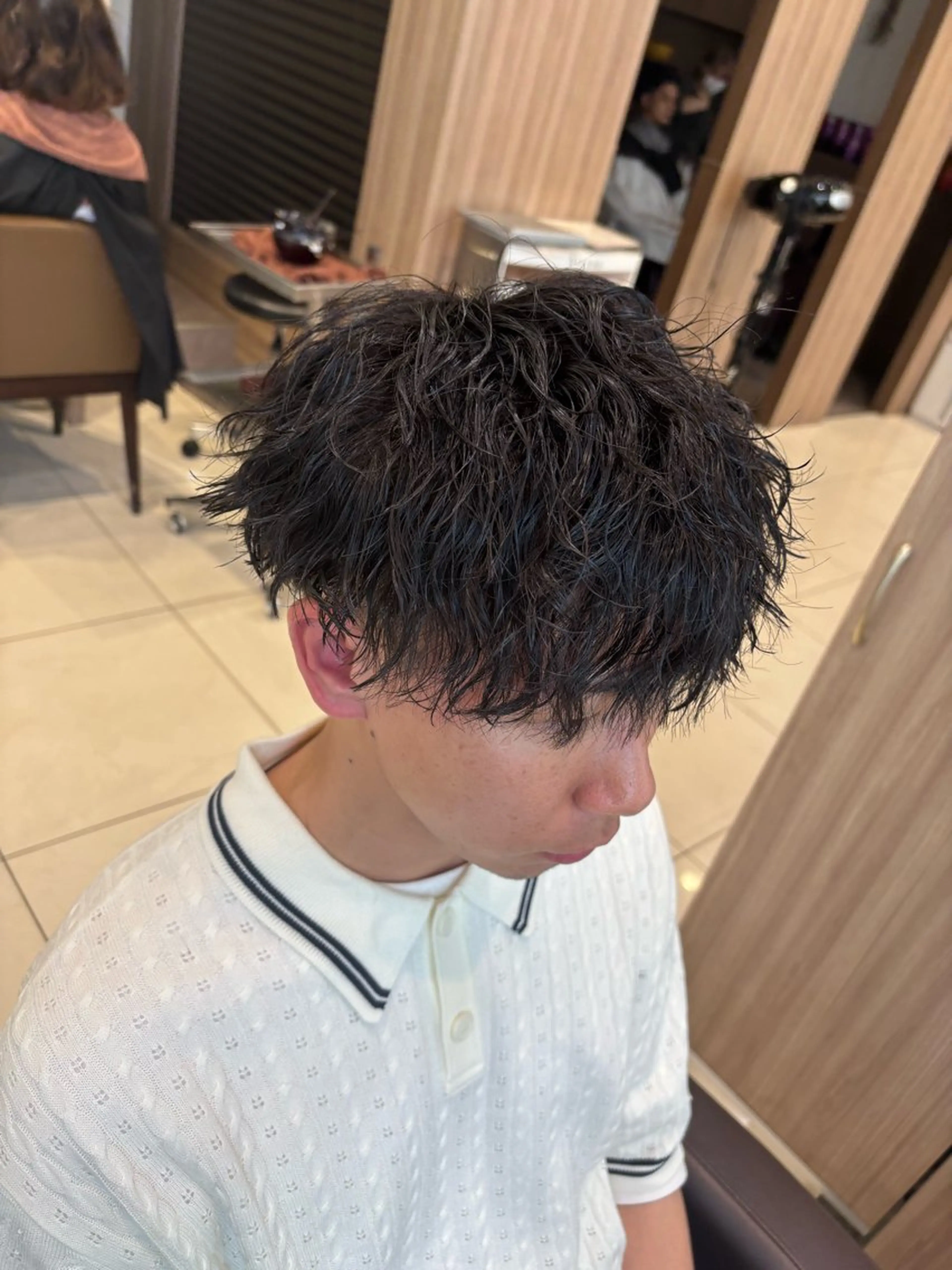 パーマ メンズ ブリーチ/パーマ 縮毛/レイヤーaoiのヘアスタイル