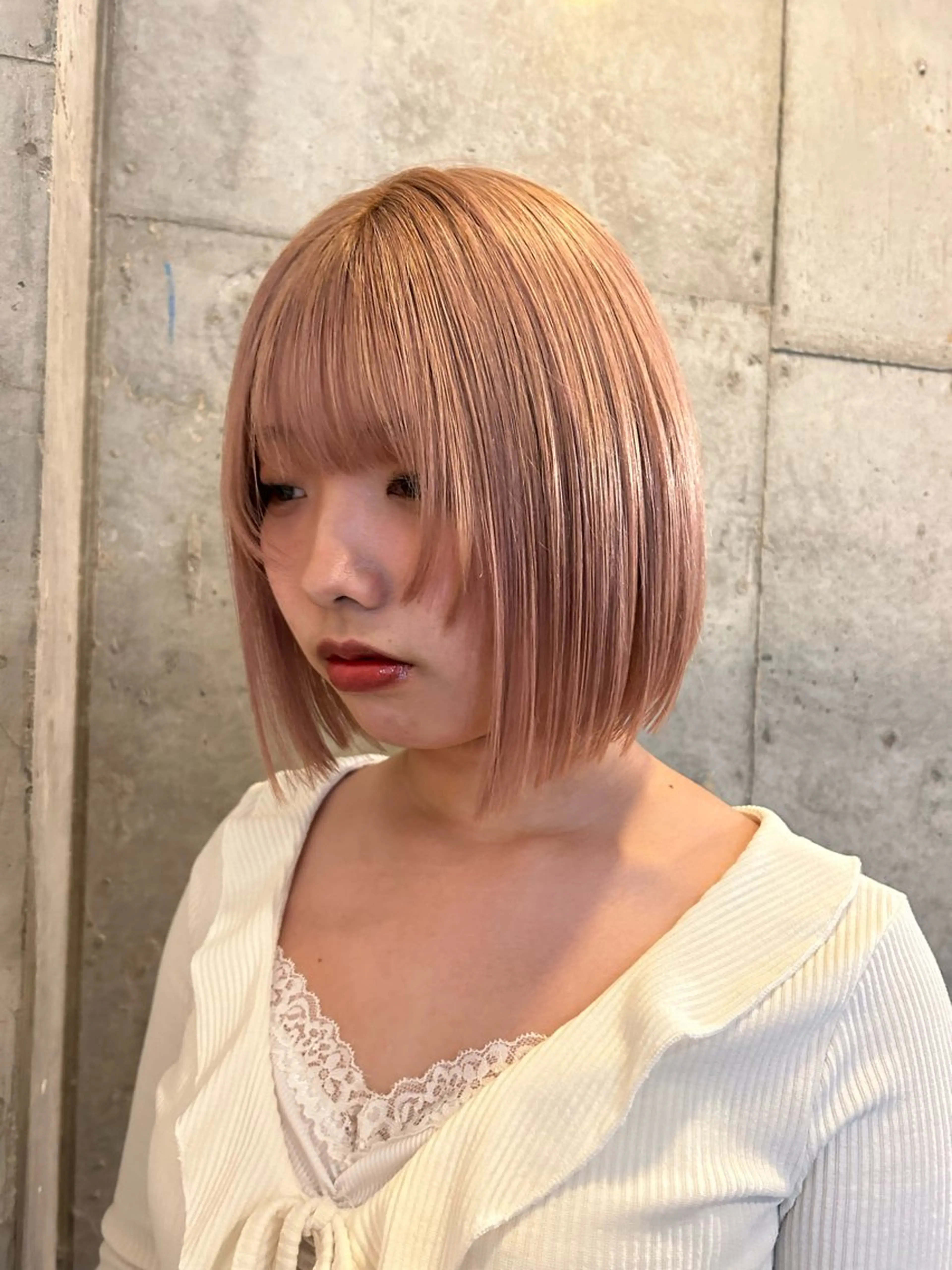 ショート カラー ヘアカラー 🌝ぷる艶ハイトーン 柔らかヘア🍅まあやのヘアスタイル