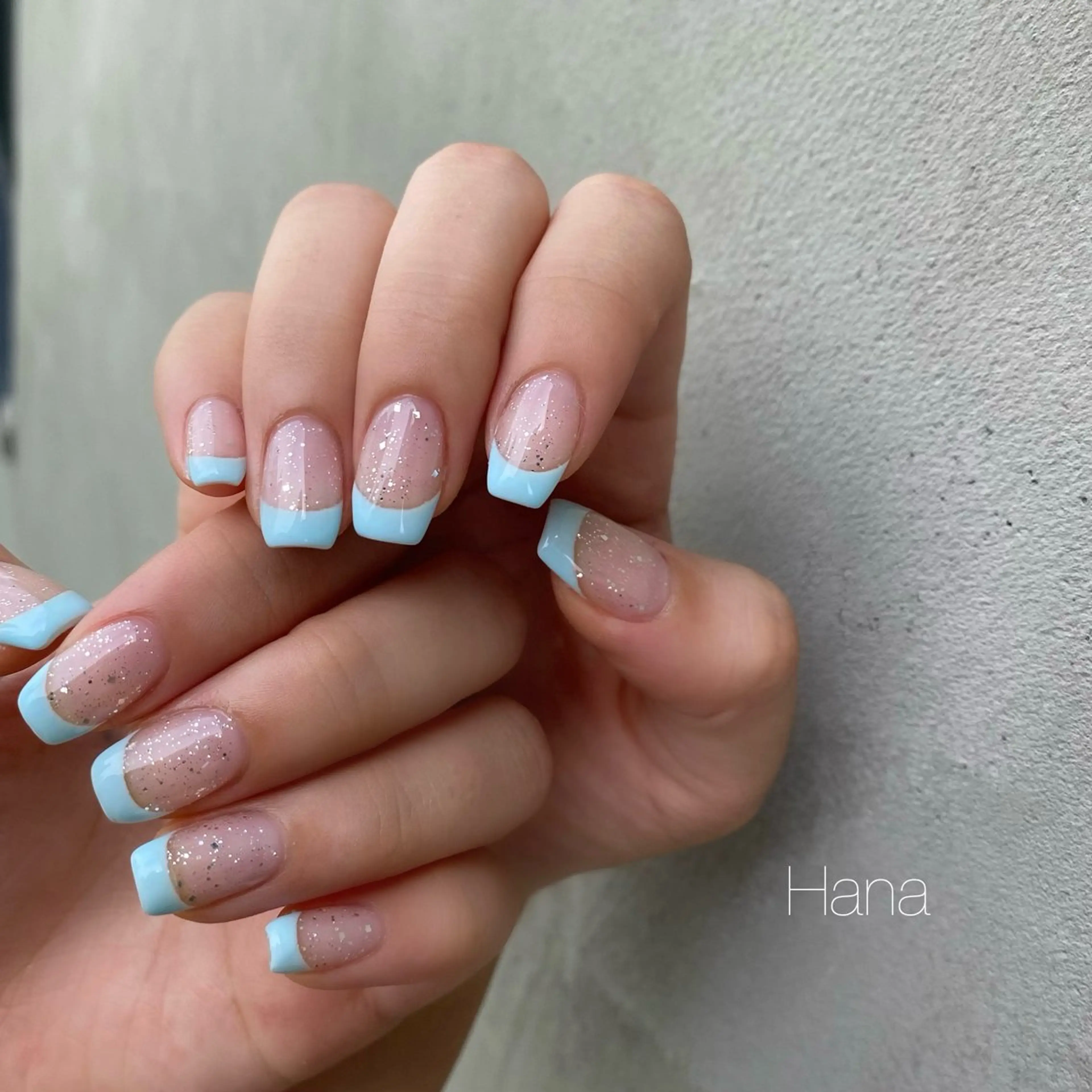 ネイル フレンチネイル ラメ(グリッター) 水色 HANA /NOEM nailsalonのネイルデザイン
