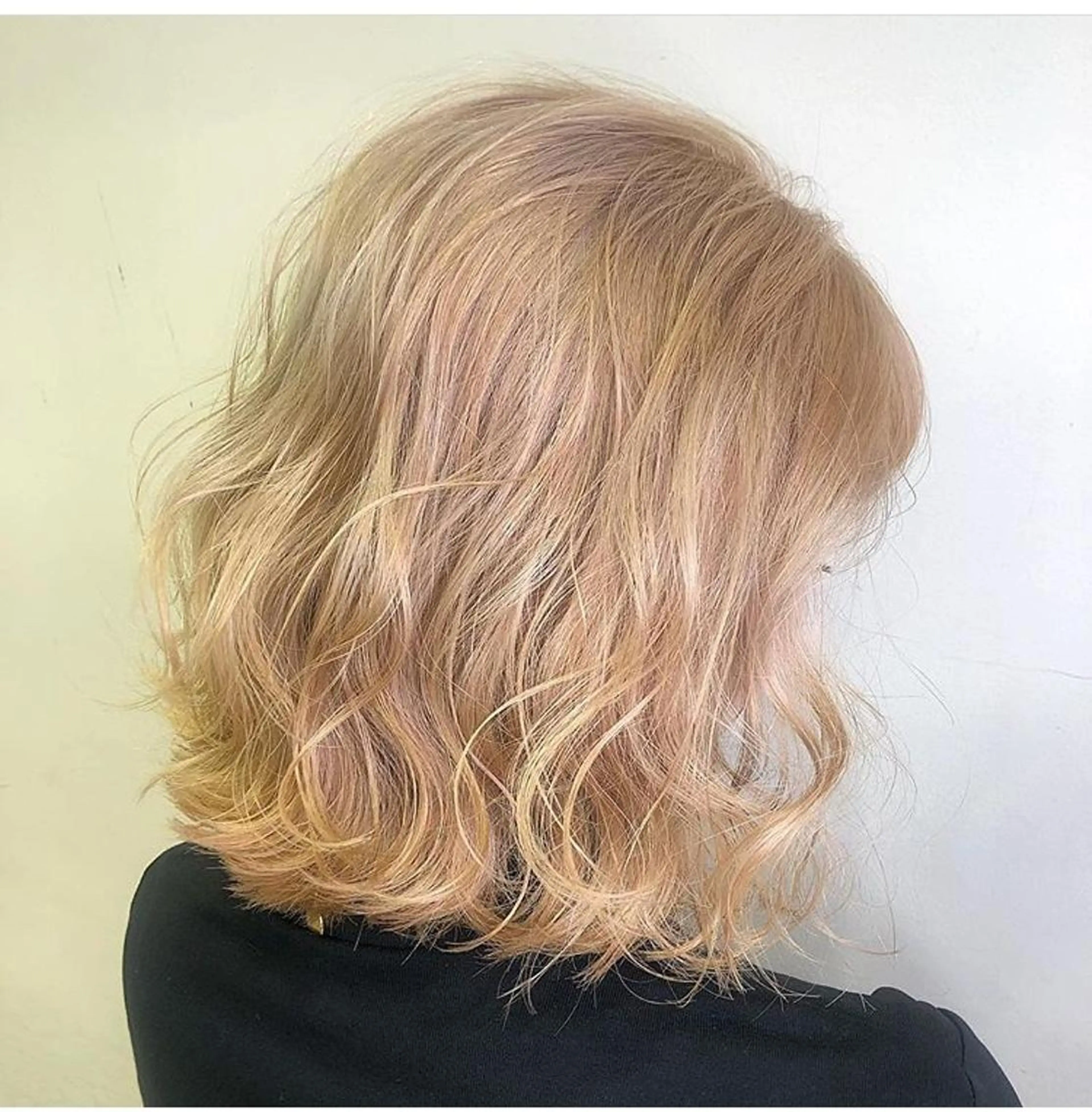 ミディアム カラー ヘアアレンジ ブリーチ ブロンド ハイトーンカラー ヘアカラー トリートメント 🌻Insta指名 NO.1🌻Shoのヘアスタイル