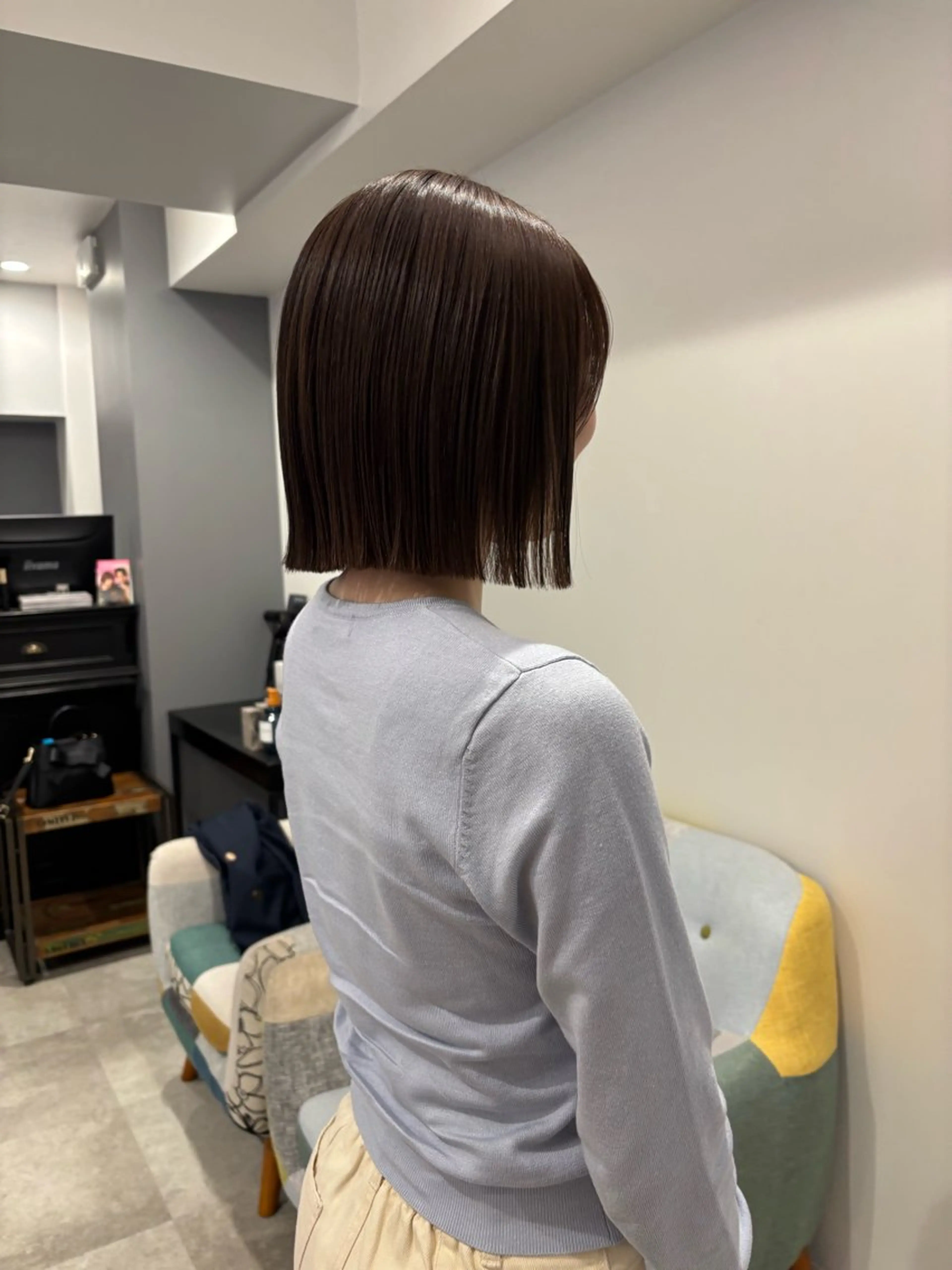 ショート カラー 切りっぱなしボブ ケアカラー 透明感カラー グレージュ オリーブカラー カット ヘアカラー RURI韓国ボブ 🇰🇷タッセルボブのヘアスタイル