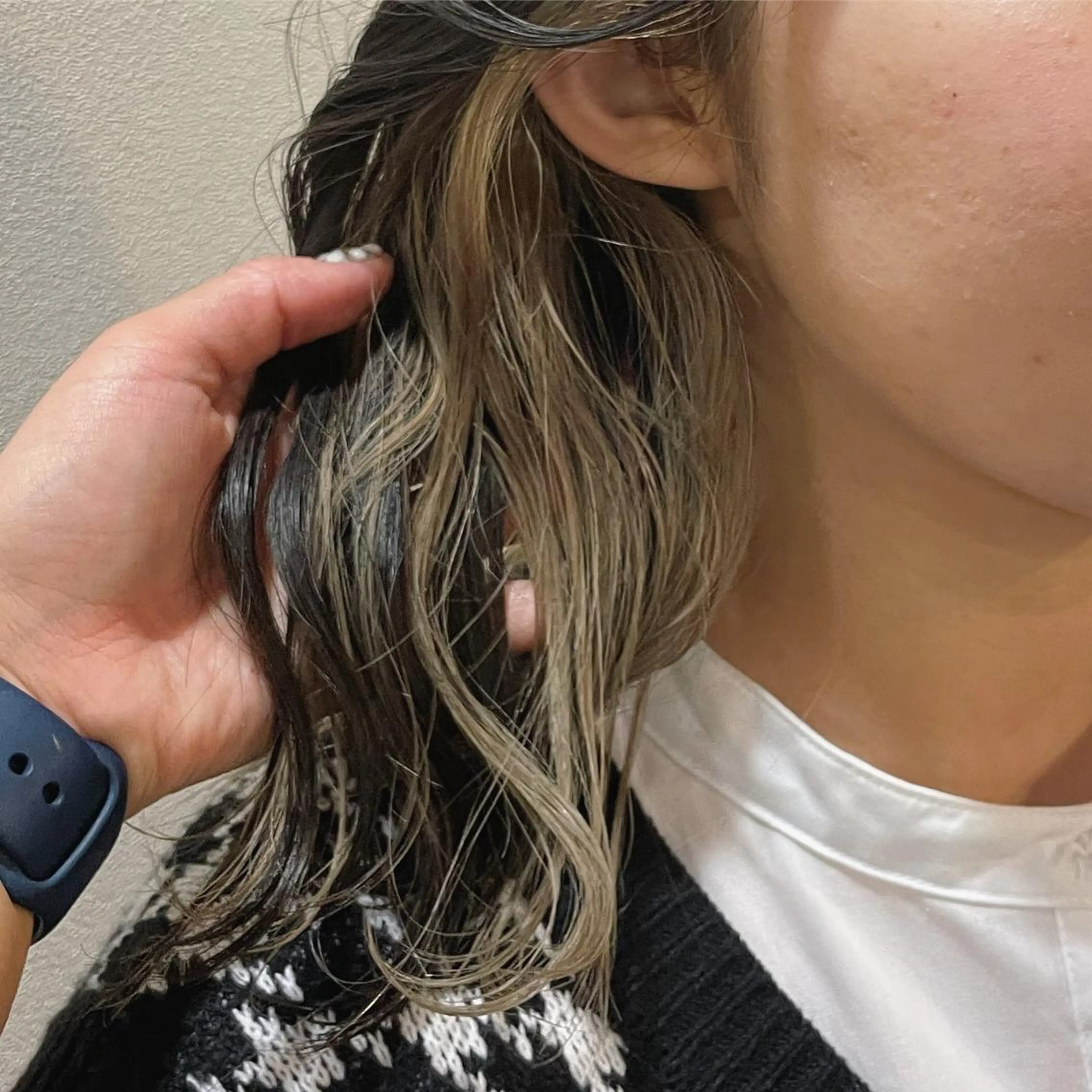 ミディアム カラー ハイトーン/暖色/ 眉/メイク/Rinaのヘアスタイル