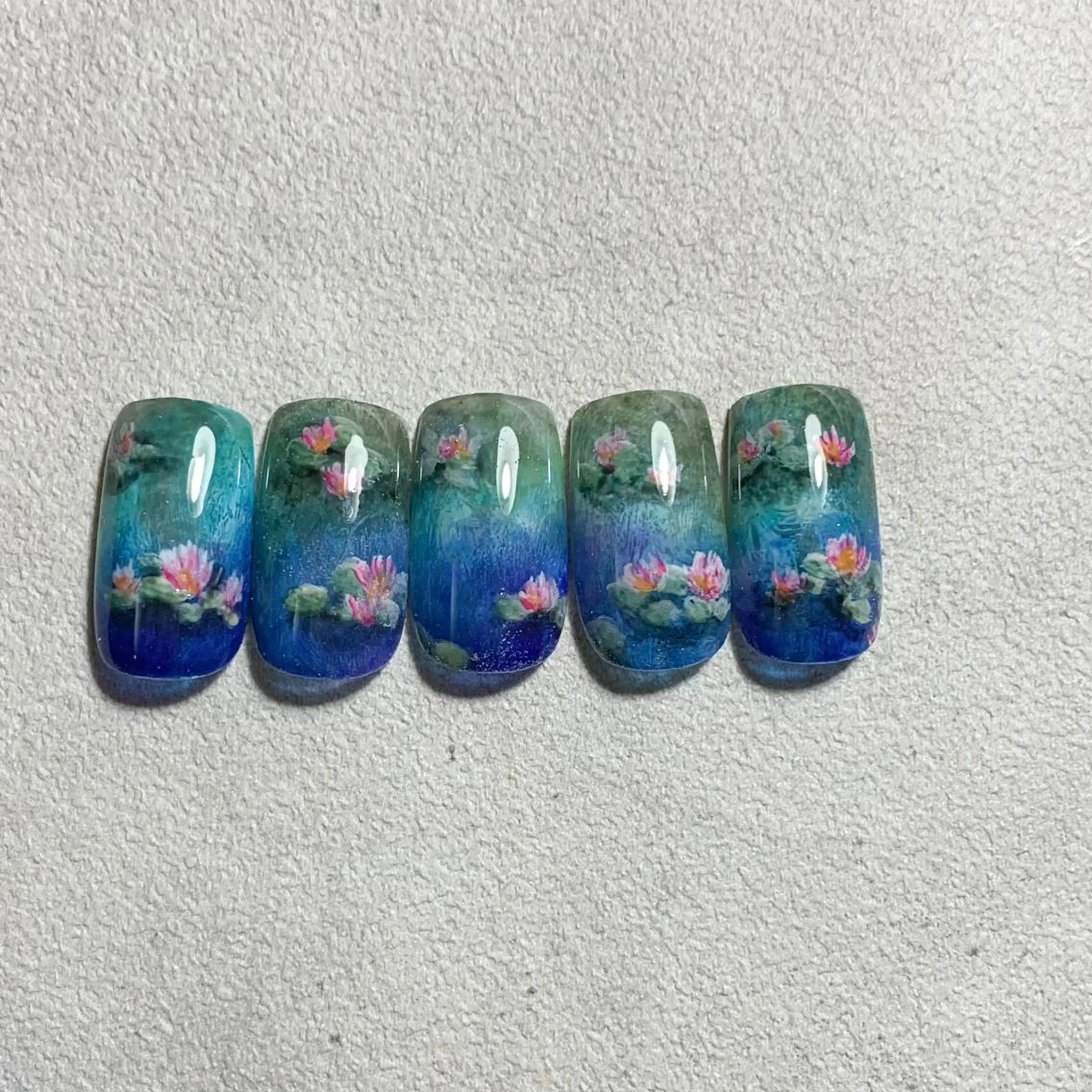 ネイル ハンドネイル FIORITURA aiのネイルデザイン