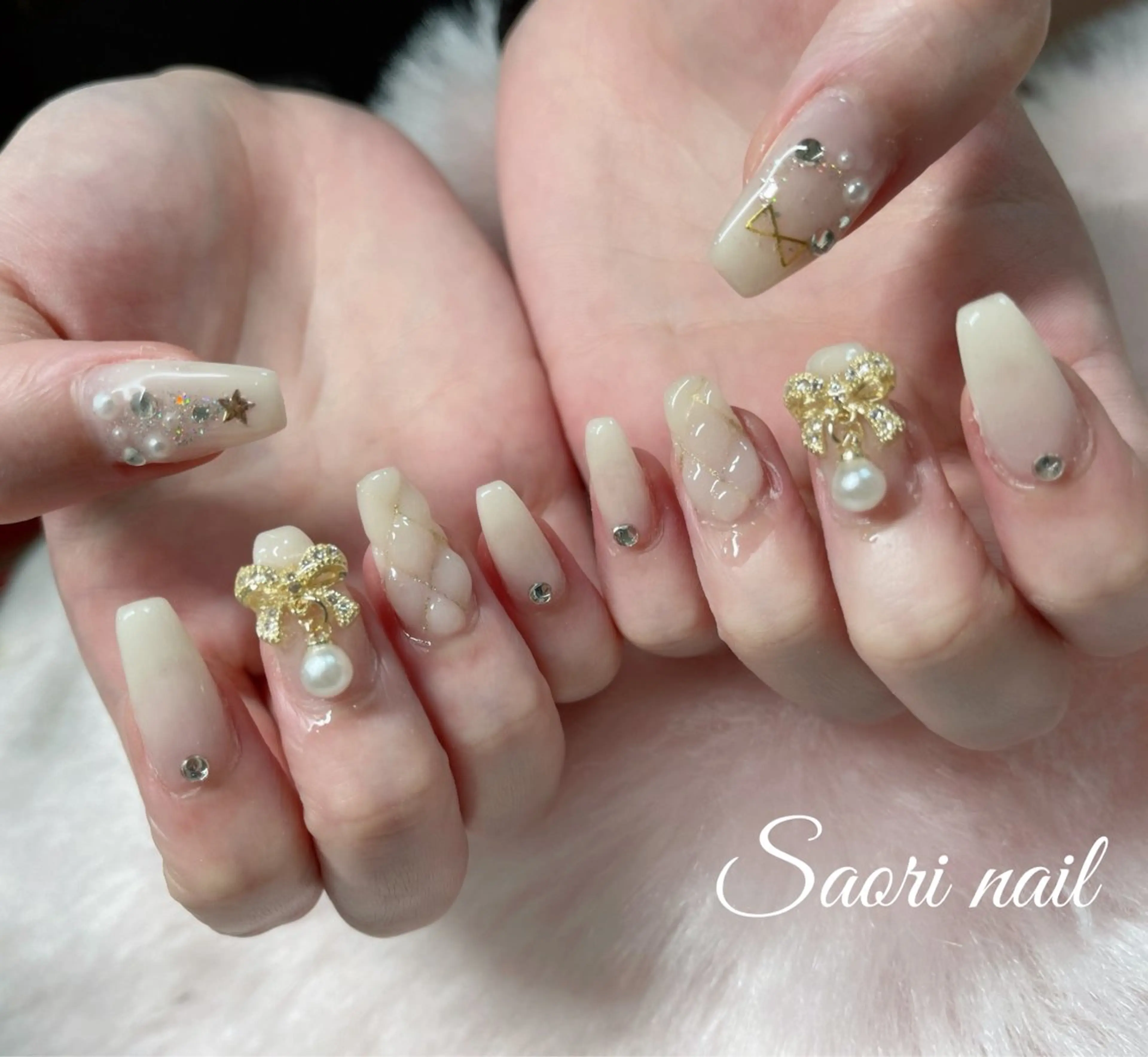 ネイル チークネイル フレンチネイル ジェルネイル ハート 韓国ネイル 安部 沙織のネイルデザイン
