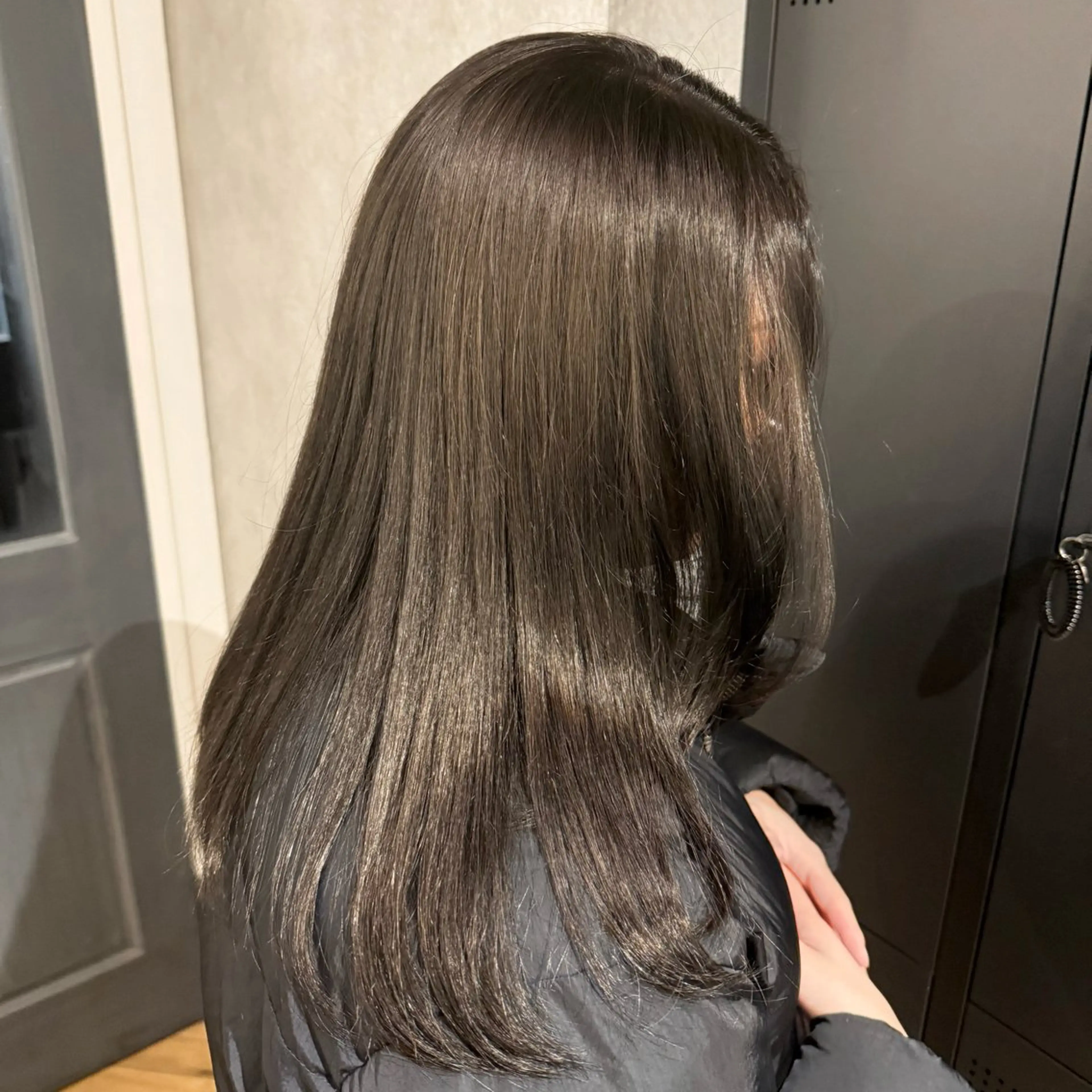 カラー 石渡 美沙のヘアスタイル