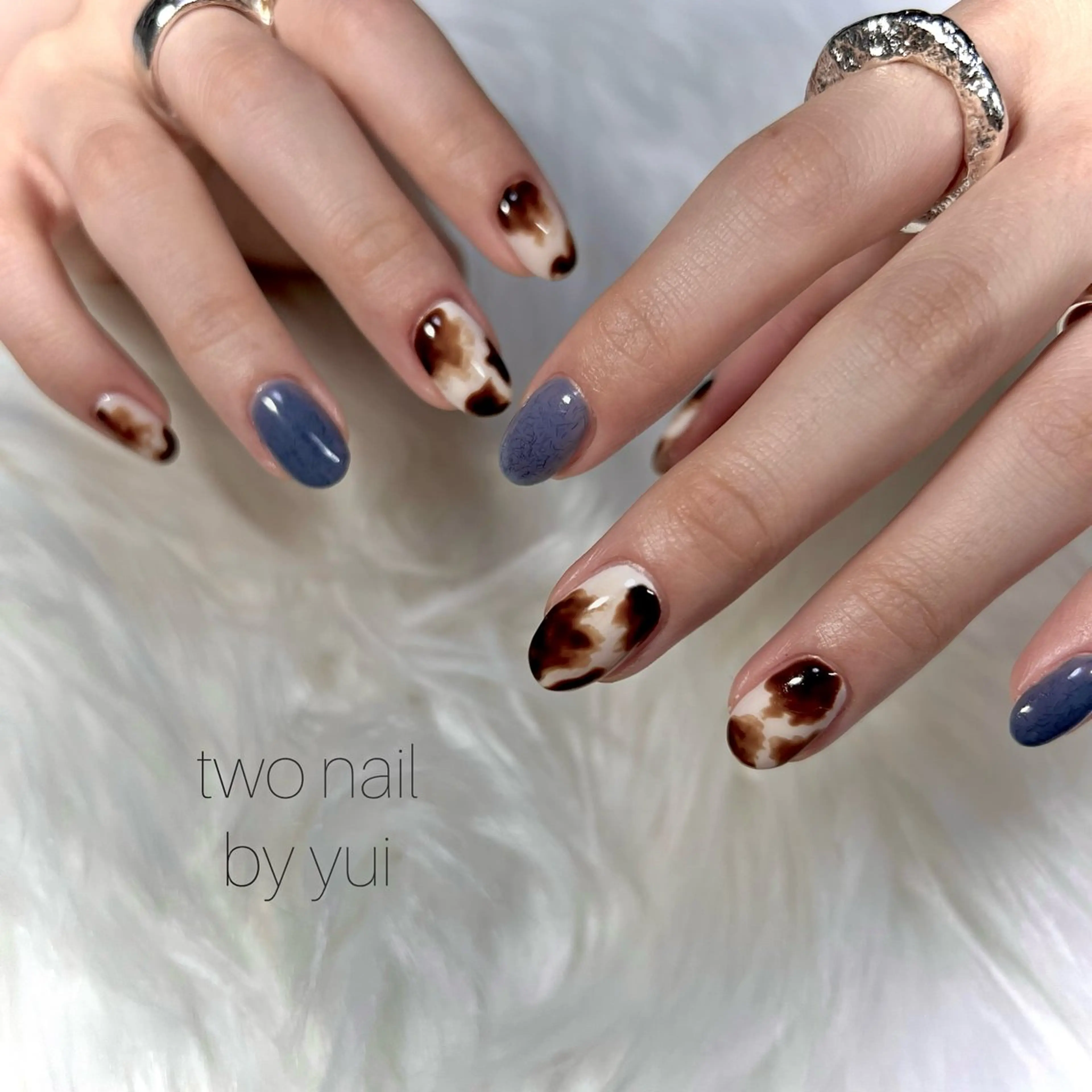 ネイル アートネイル ネイルチップ ホワイト ハンドネイル two nailのネイルデザイン