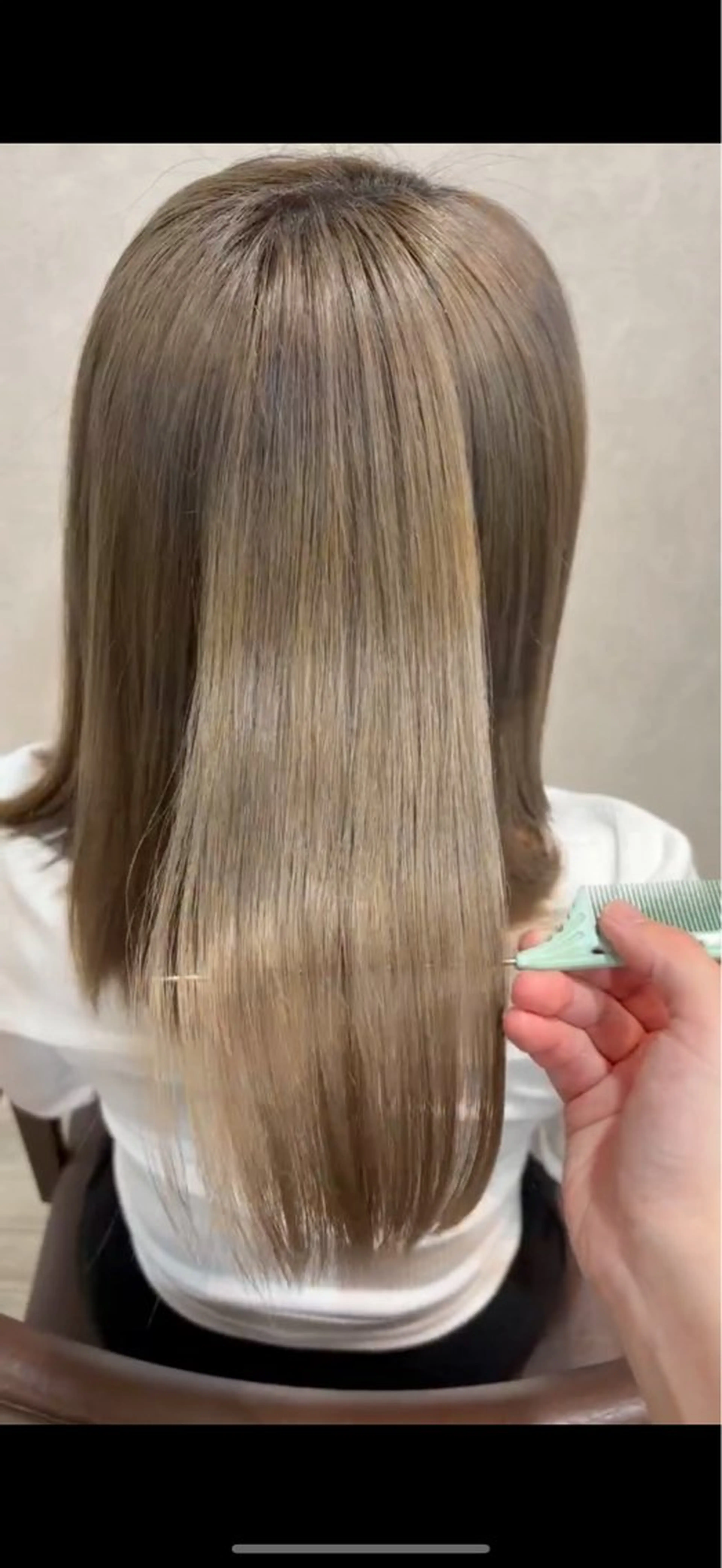 セミロング ヘアカラー 木場 麗咲のヘアスタイル