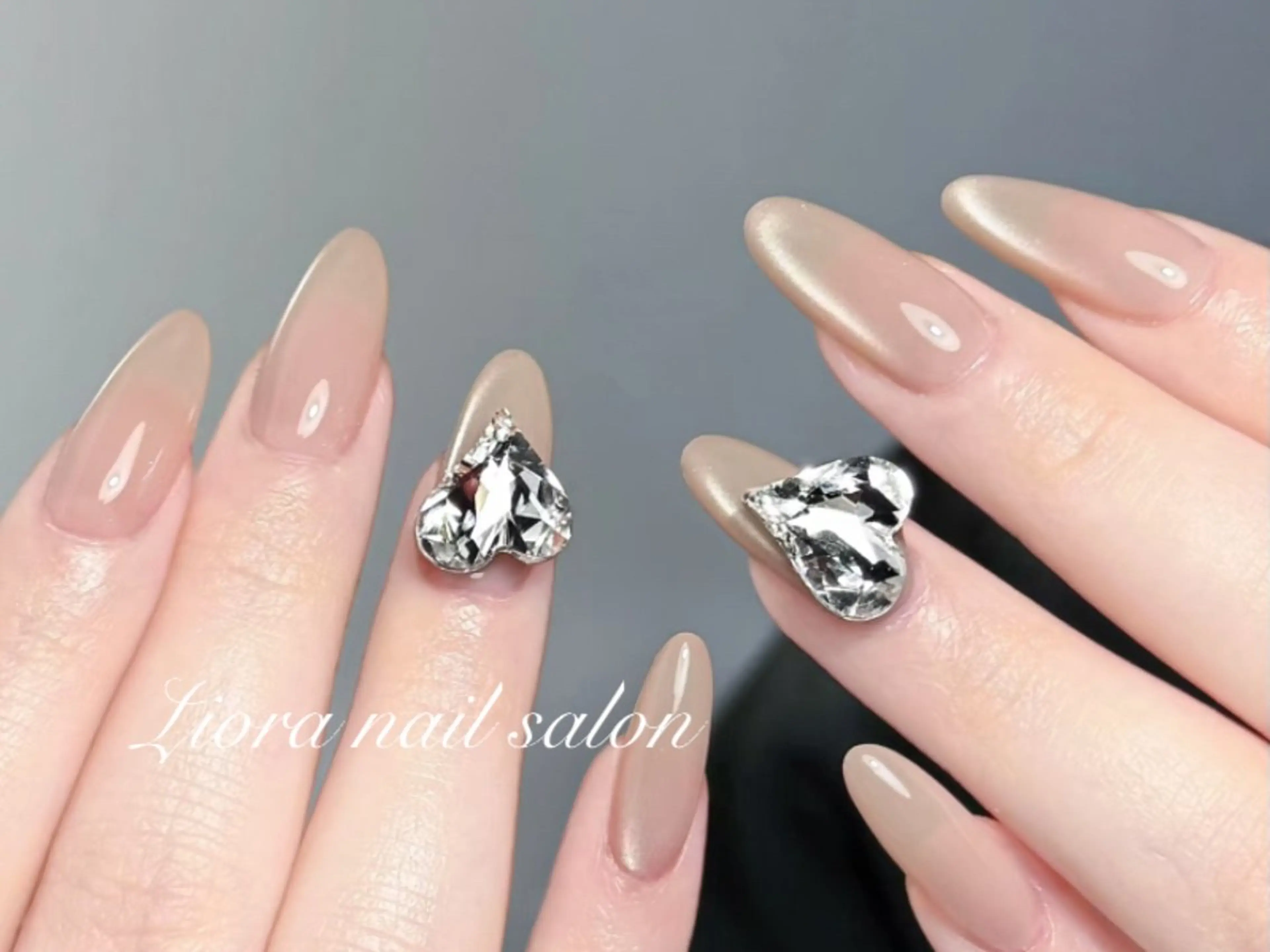 ネイル フレンチネイル ジェルネイル ガーリー グラデーション キラキラネイル ハンドネイル Liora nail スカルプ専門店のネイルデザイン