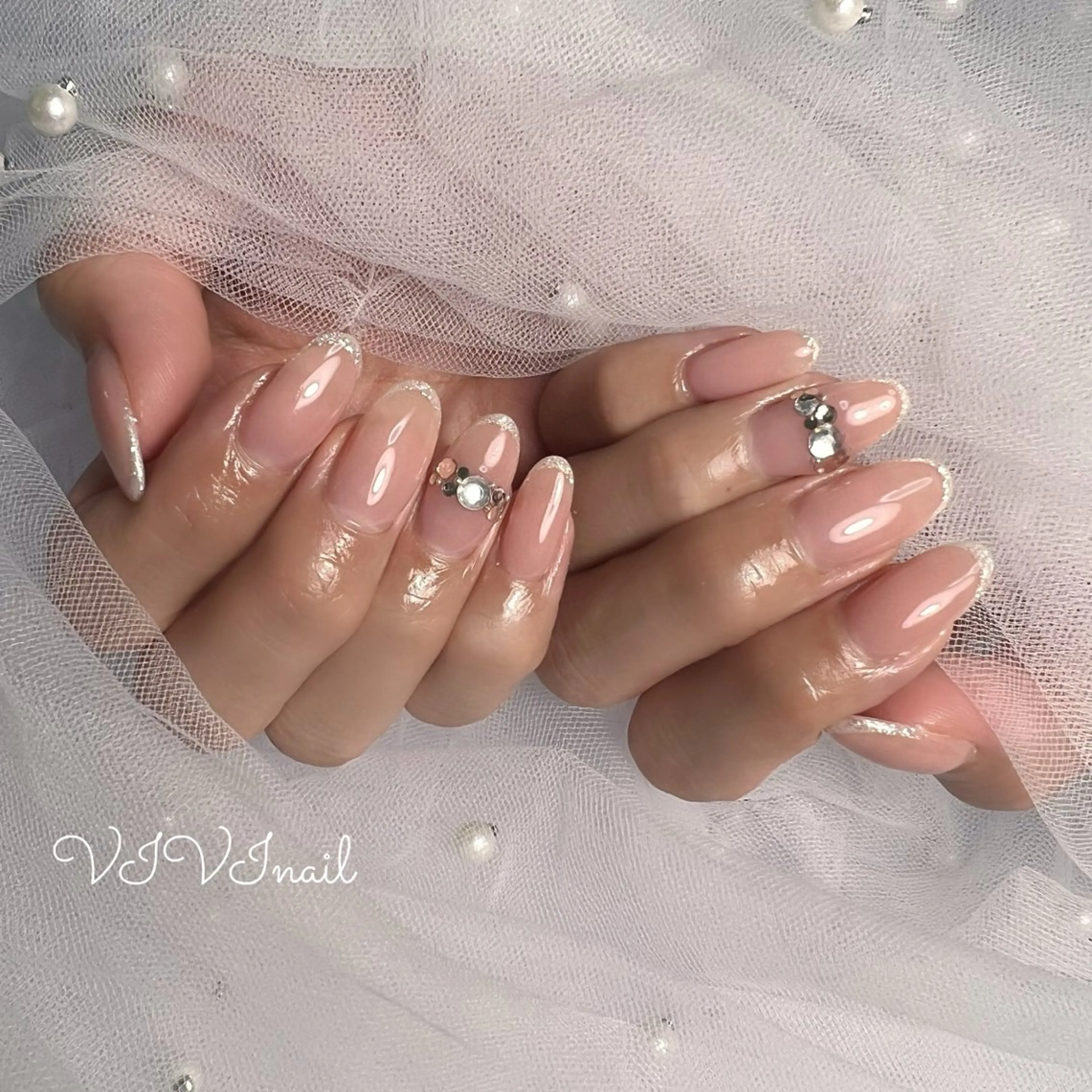 ネイル フレンチネイル ハンドネイル vivi nailのネイルデザイン