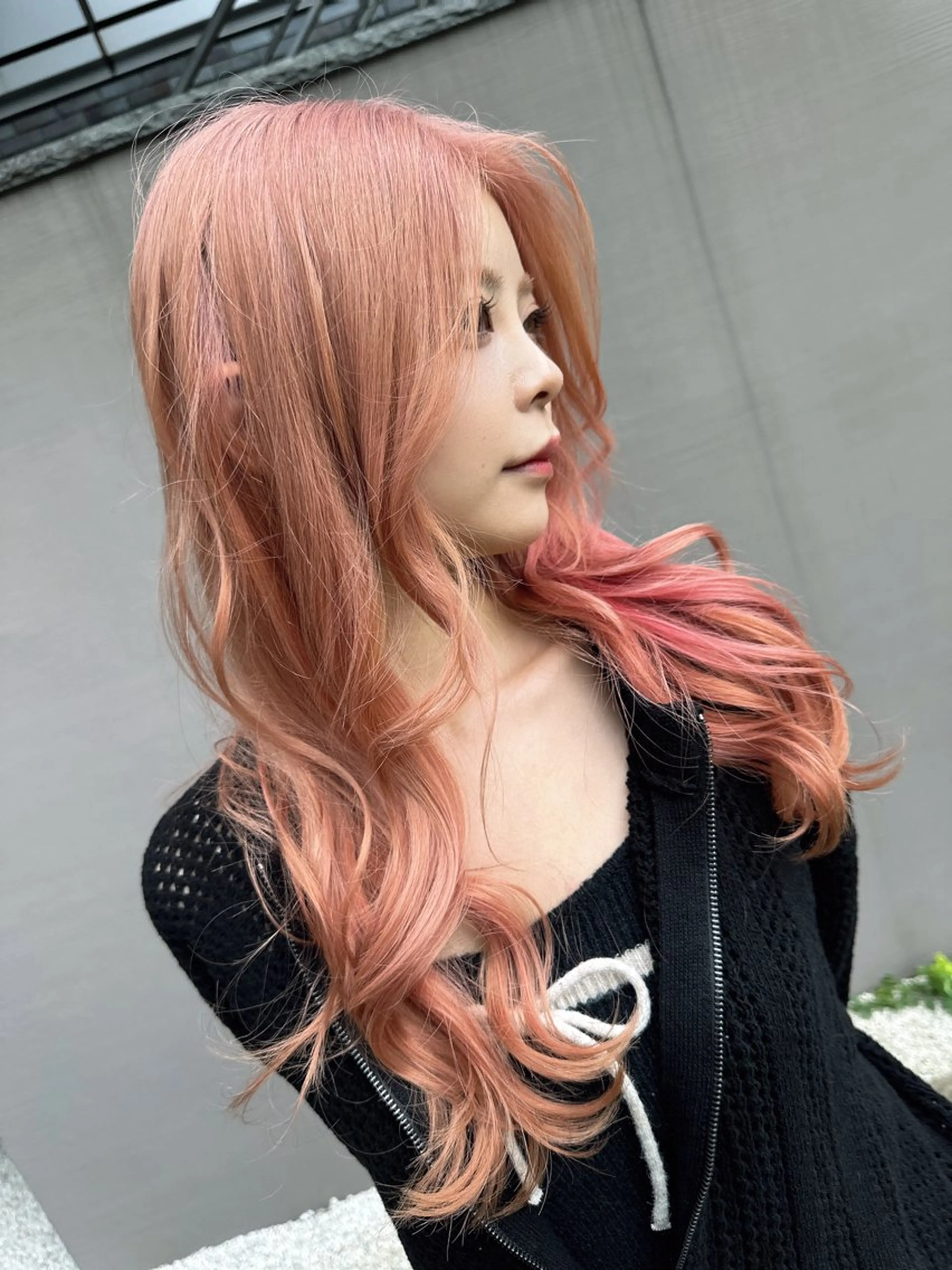 ロング カラー ブリーチ ピンクカラー ヘアカラー トリートメント レイヤー/ウルフ ハイトーンhiroのヘアスタイル