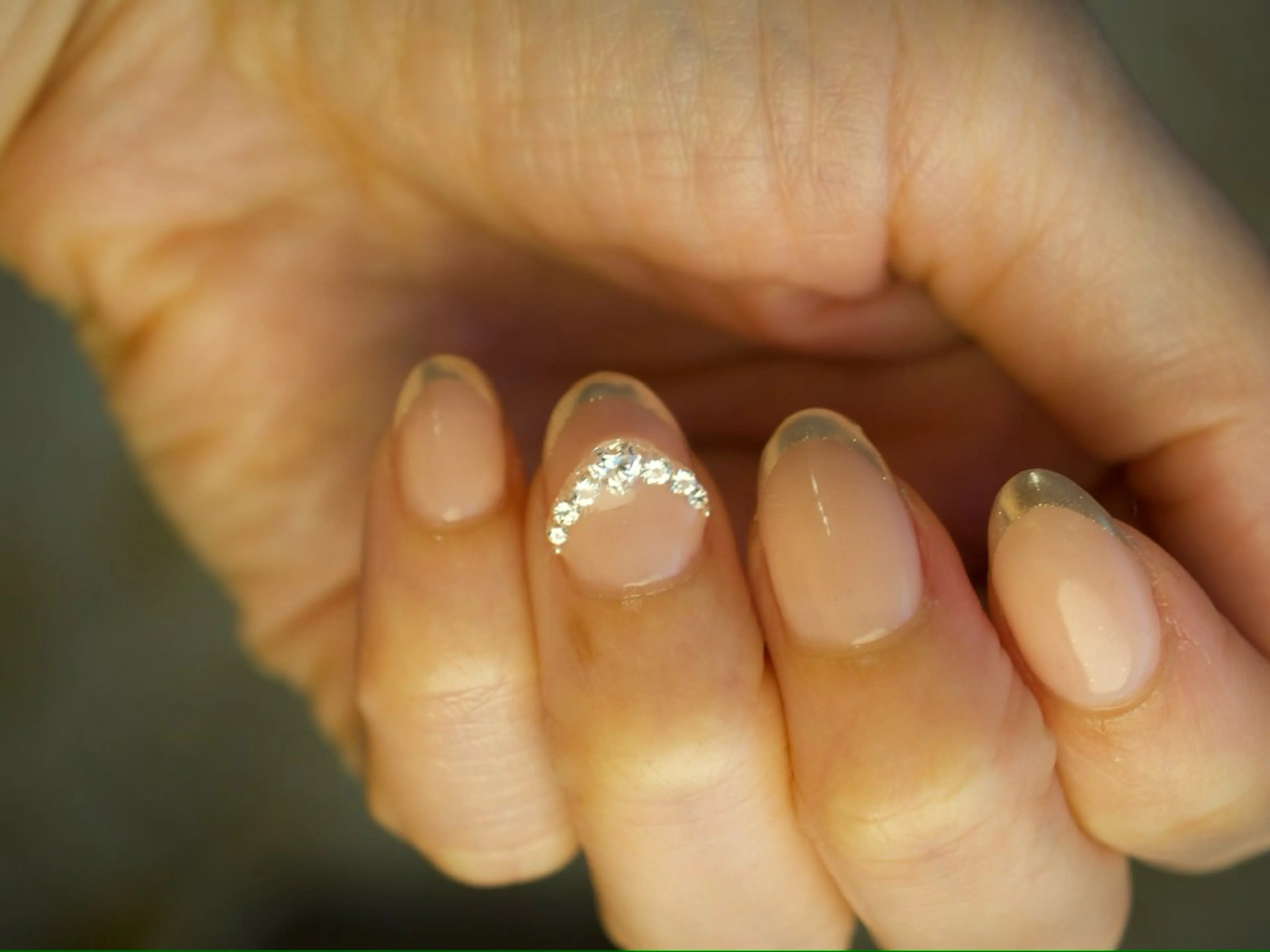 ネイル フレンチネイル ミラーネイル ハンドネイル ハンドケア 岩田 久美子のネイルデザイン