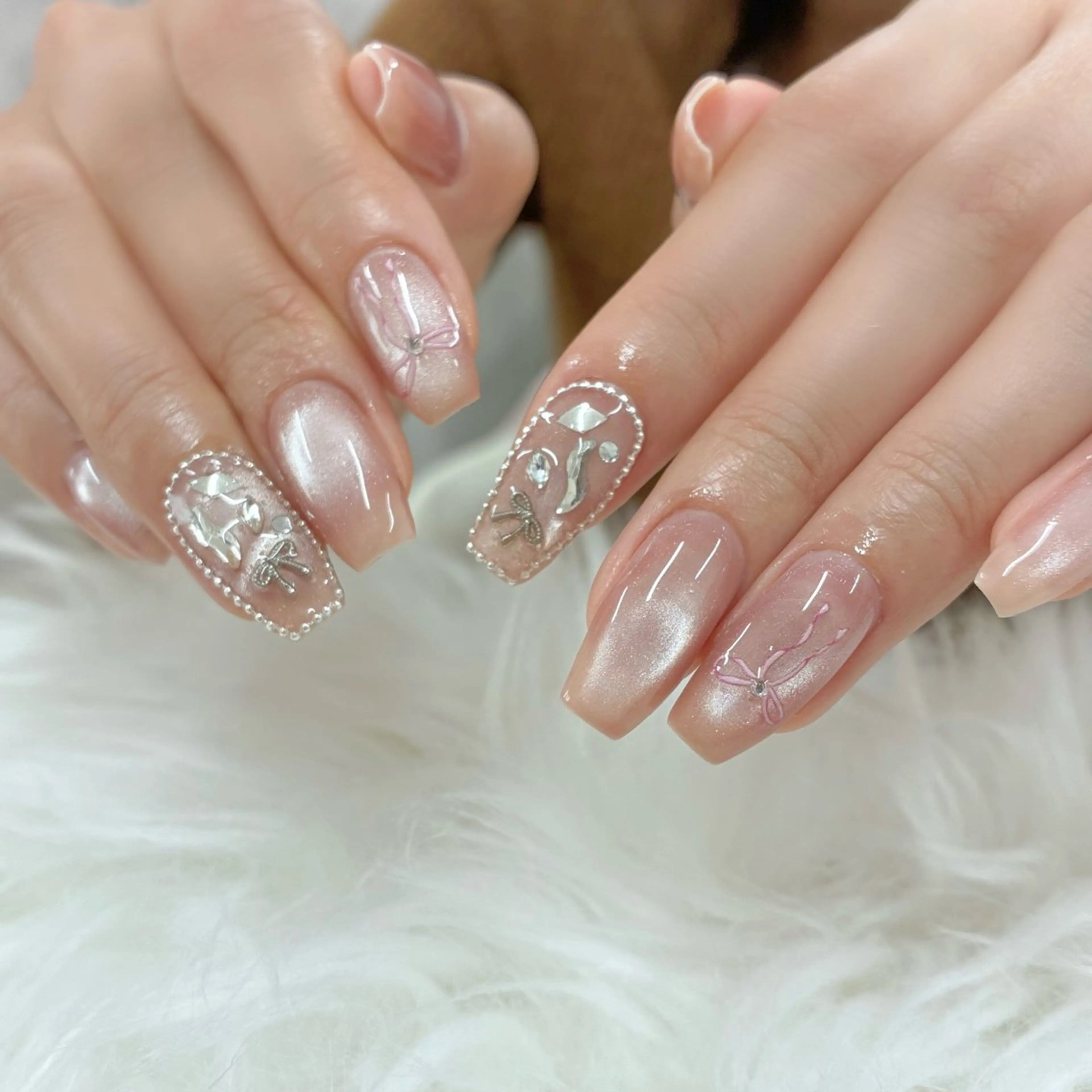 ネイル ハンドネイル ハンドケア DuLi Blinkのネイルデザイン