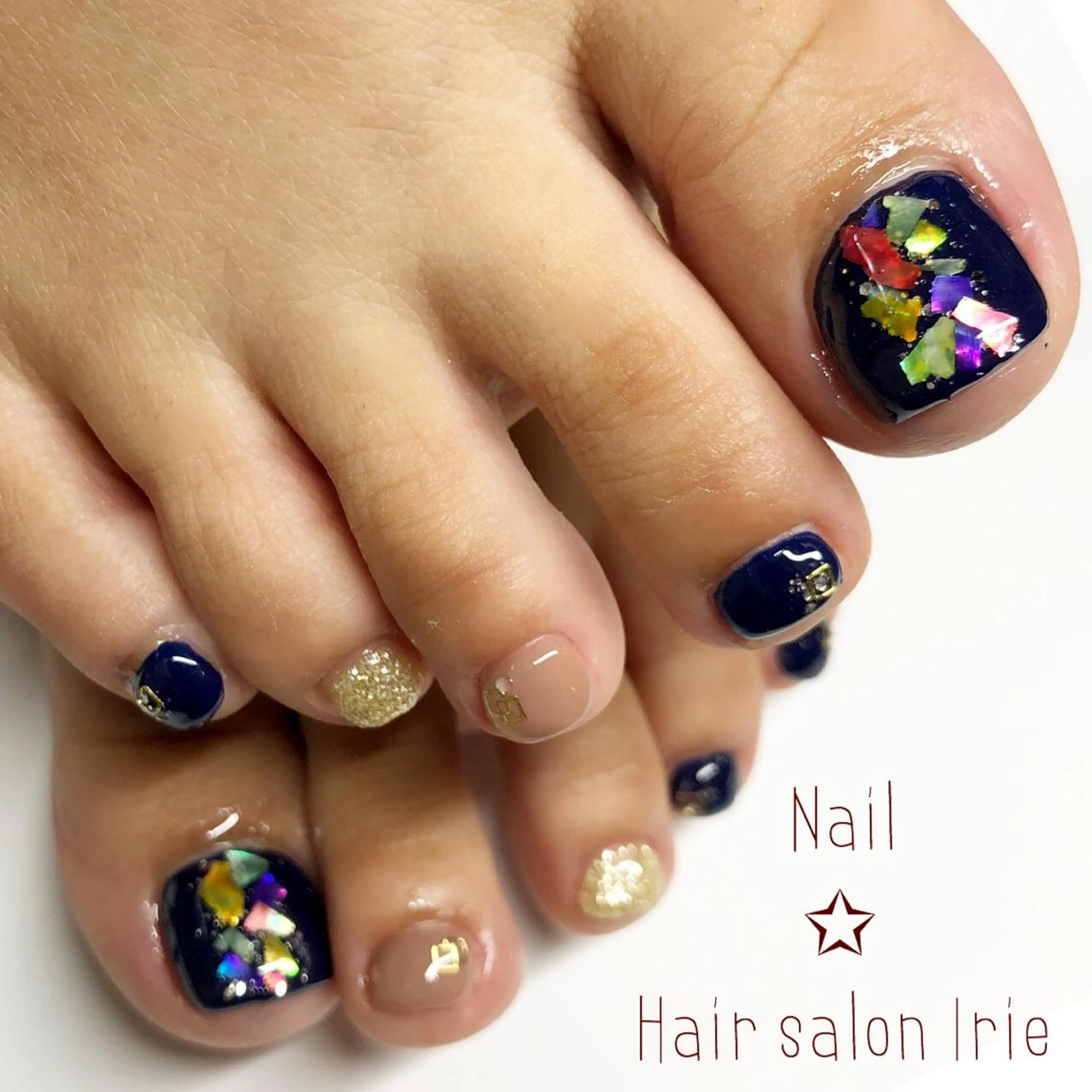 ネイル 持ち込み フットネイル 與儀 知佳のネイルデザイン