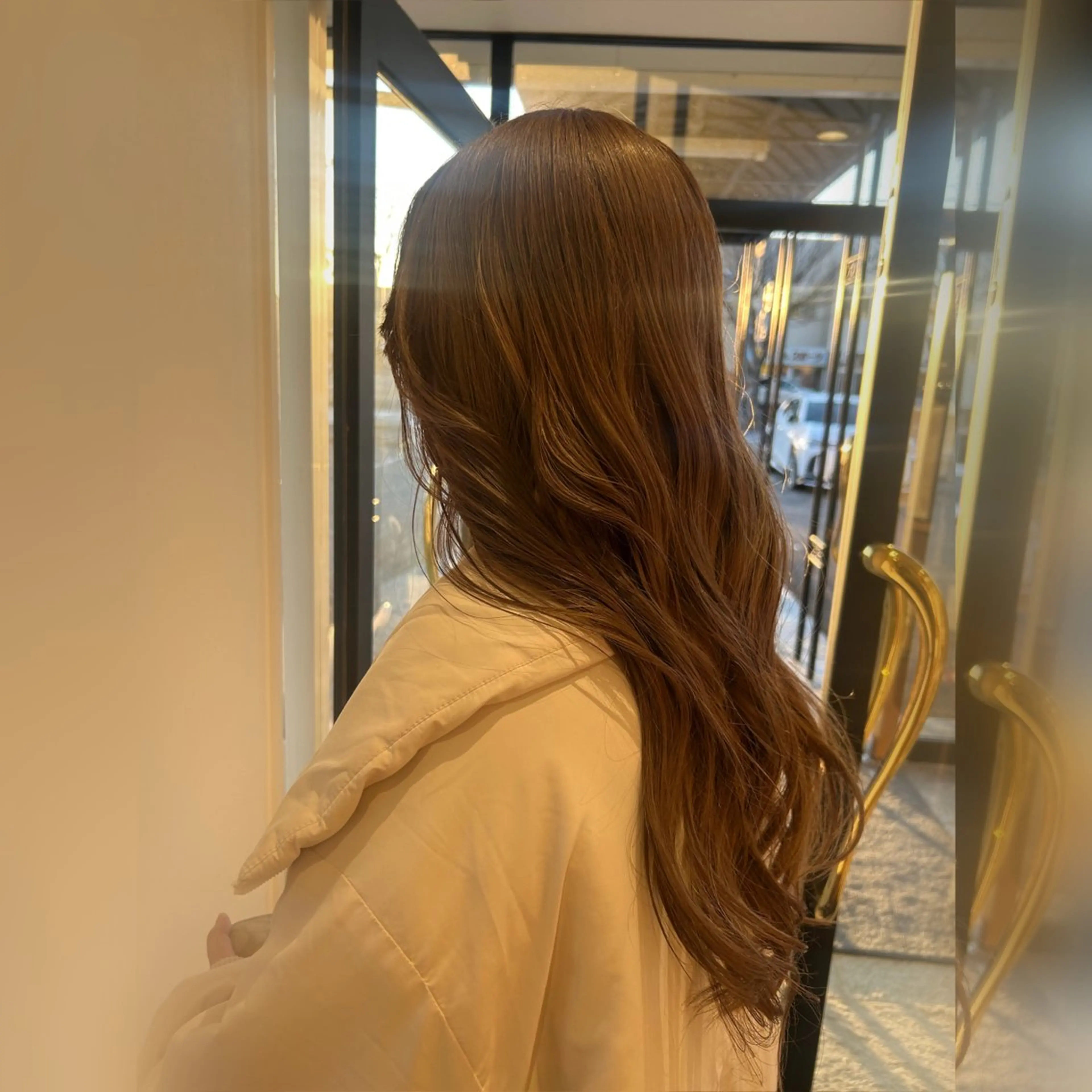 カラー ベージュカラー ブリーチ ミルクティーベージュ ヘアカラー ぐっち ーのヘアスタイル