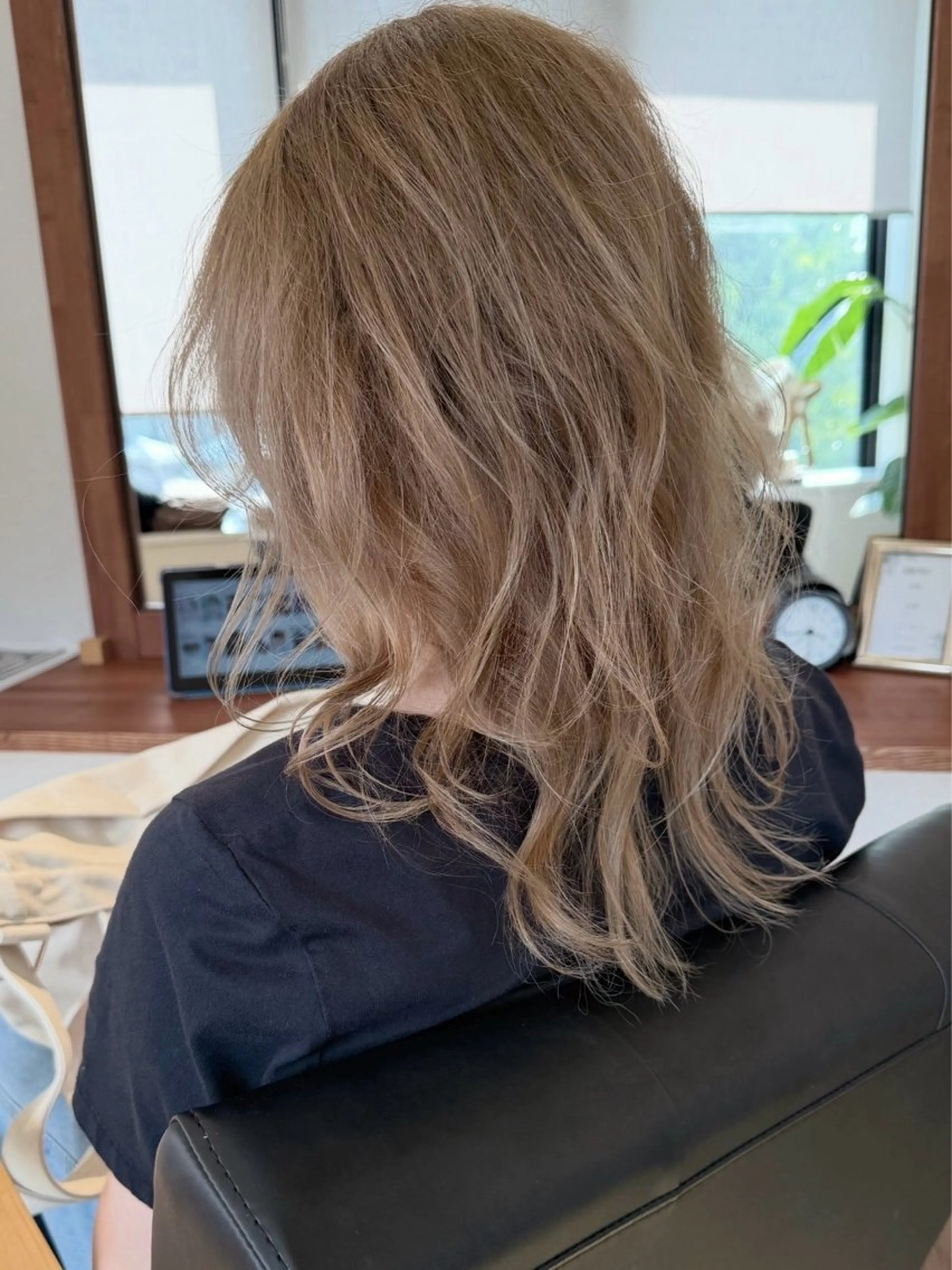 ミディアム カラー カット ヘアカラー トリートメント 田室 和幸のヘアスタイル