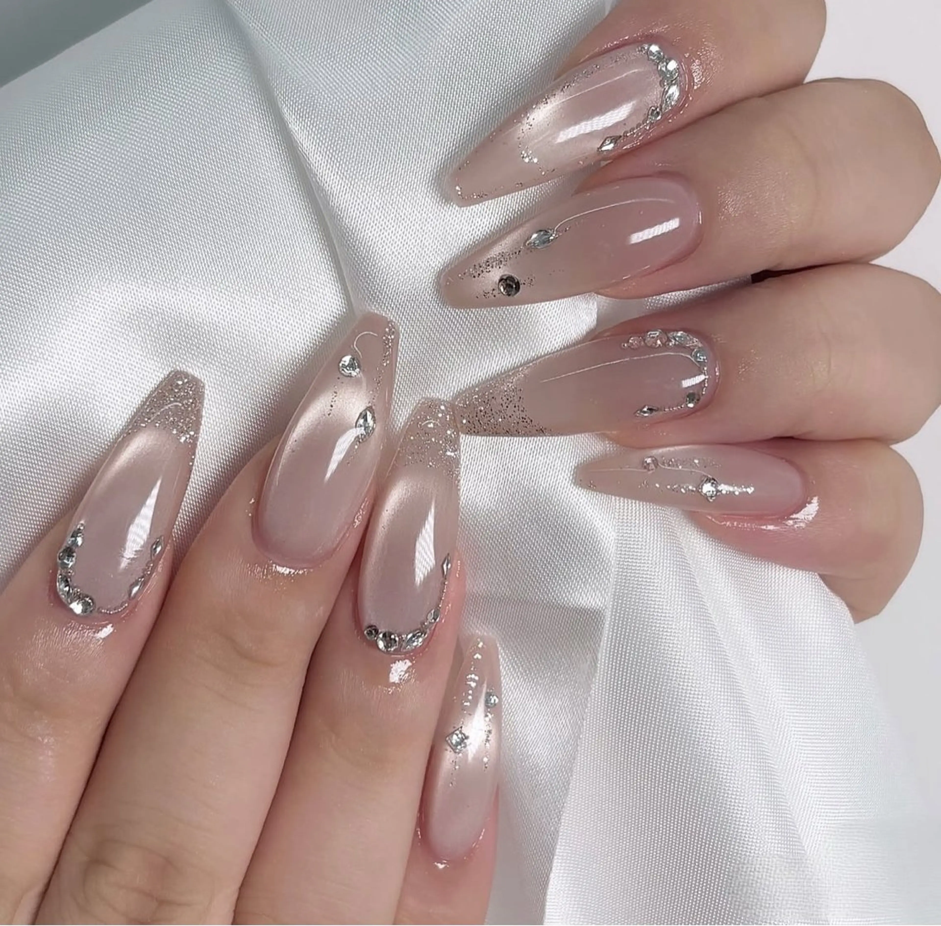 ネイル アニマル柄 オーロラネイル チークネイル フラッシュネイル ジェルネイル ハンドネイル Hinaa 池袋のネイルデザイン