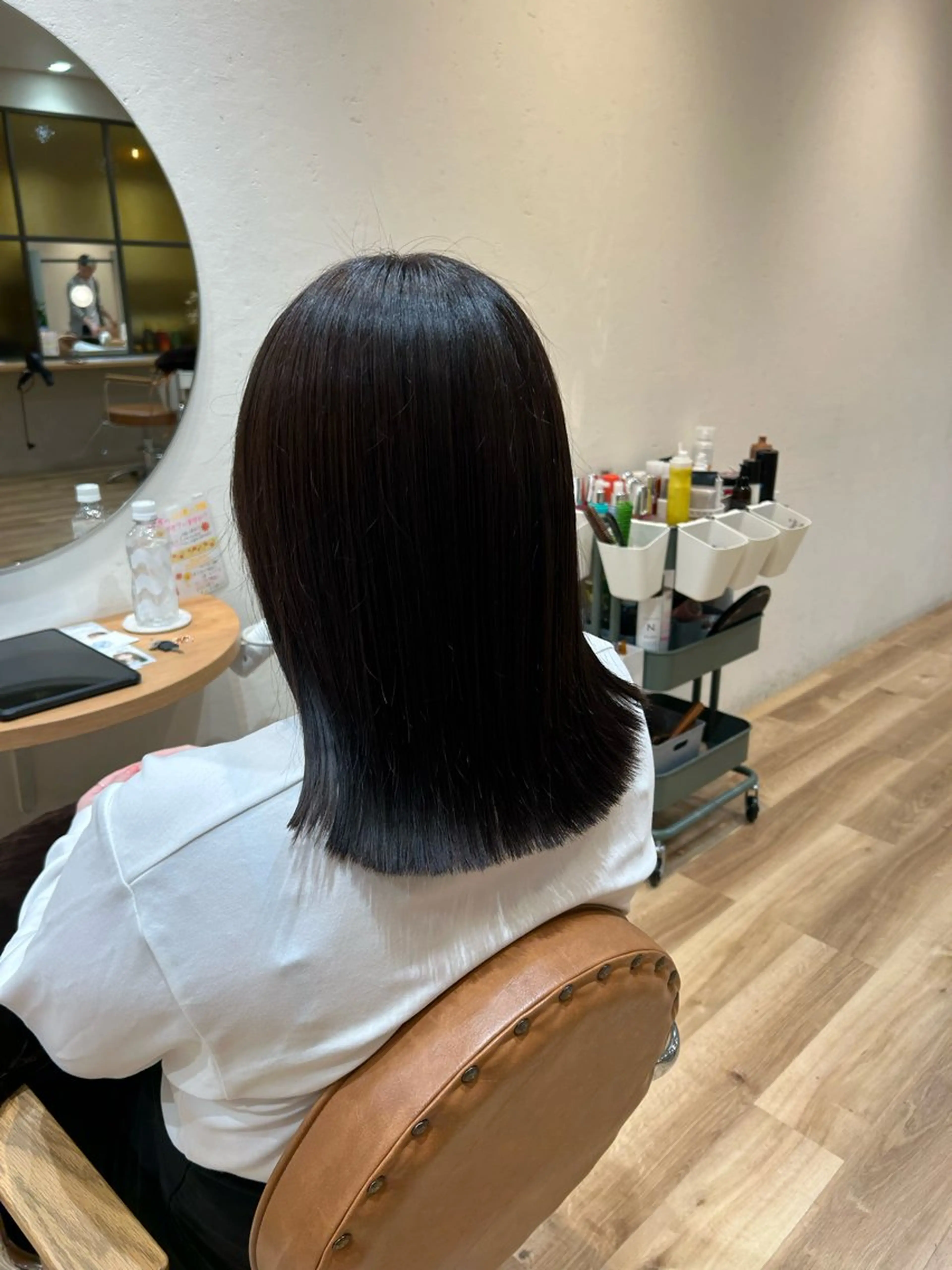 セミロング カラー 宮本 季奈のヘアスタイル