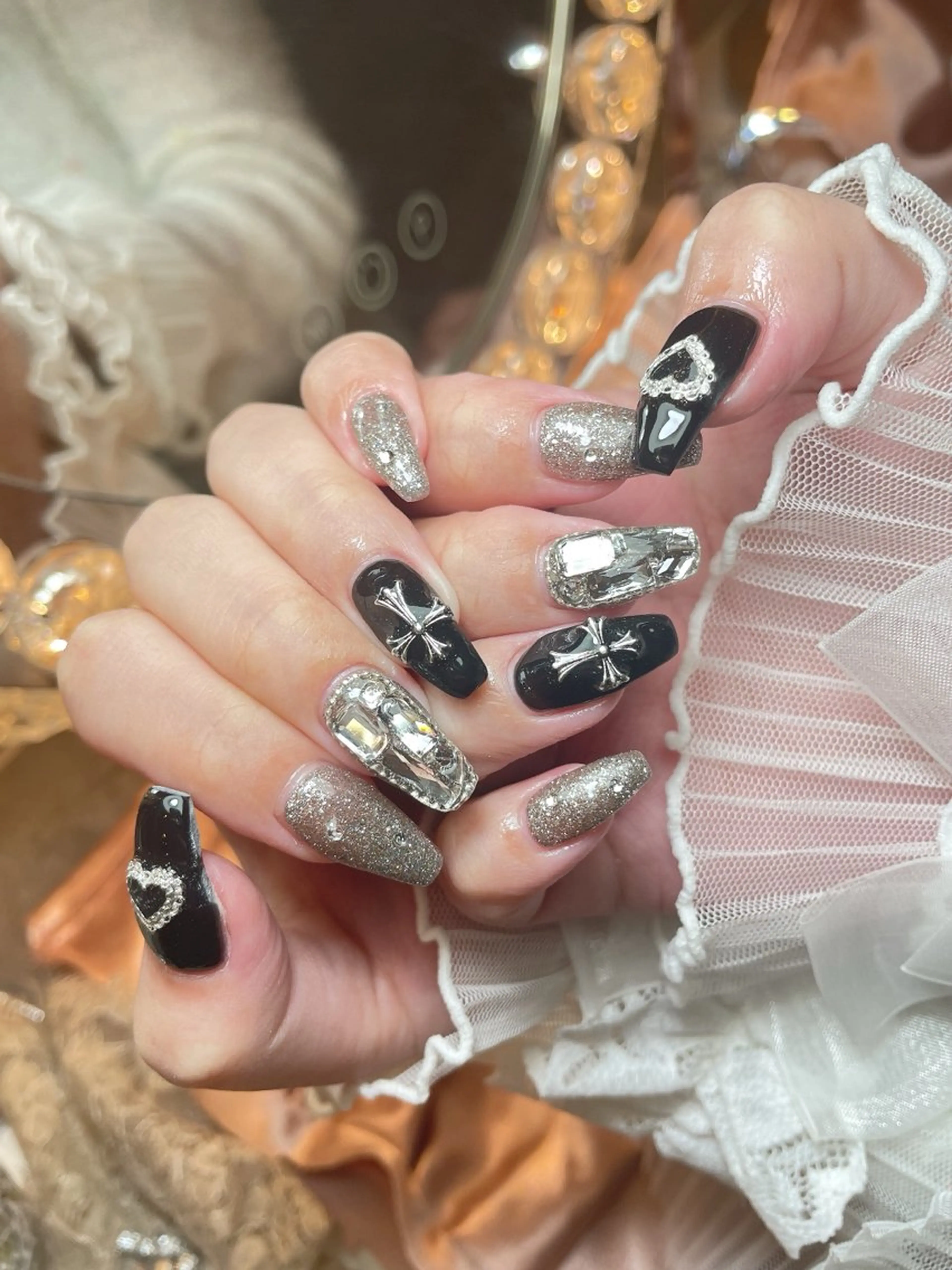 ネイル 23時まで❤︎韓国、 ワンホンネイルのネイルデザイン