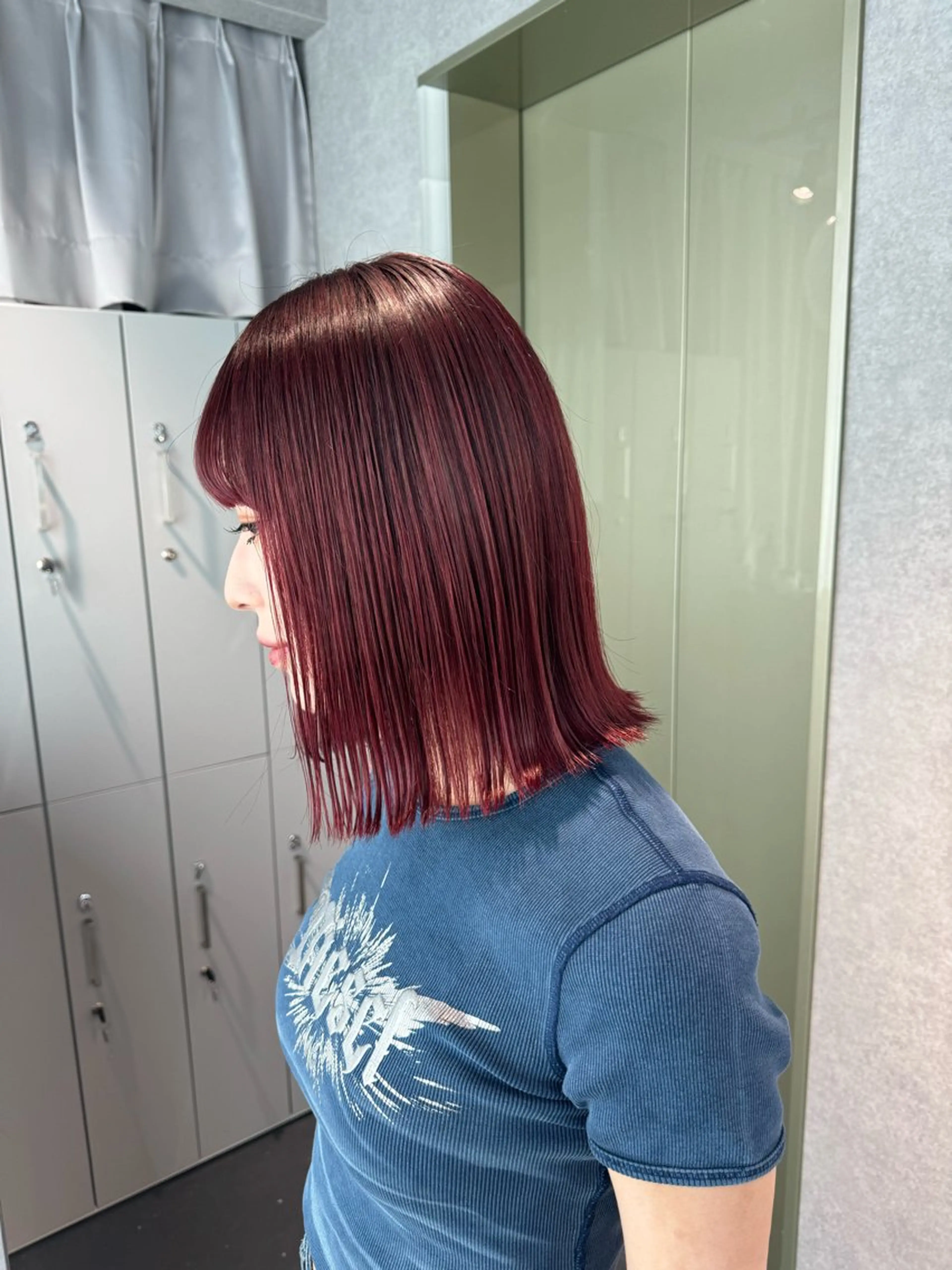 カラー ブリーチ Ami/艶カラー/ レイヤー/ハイトーンのヘアスタイル