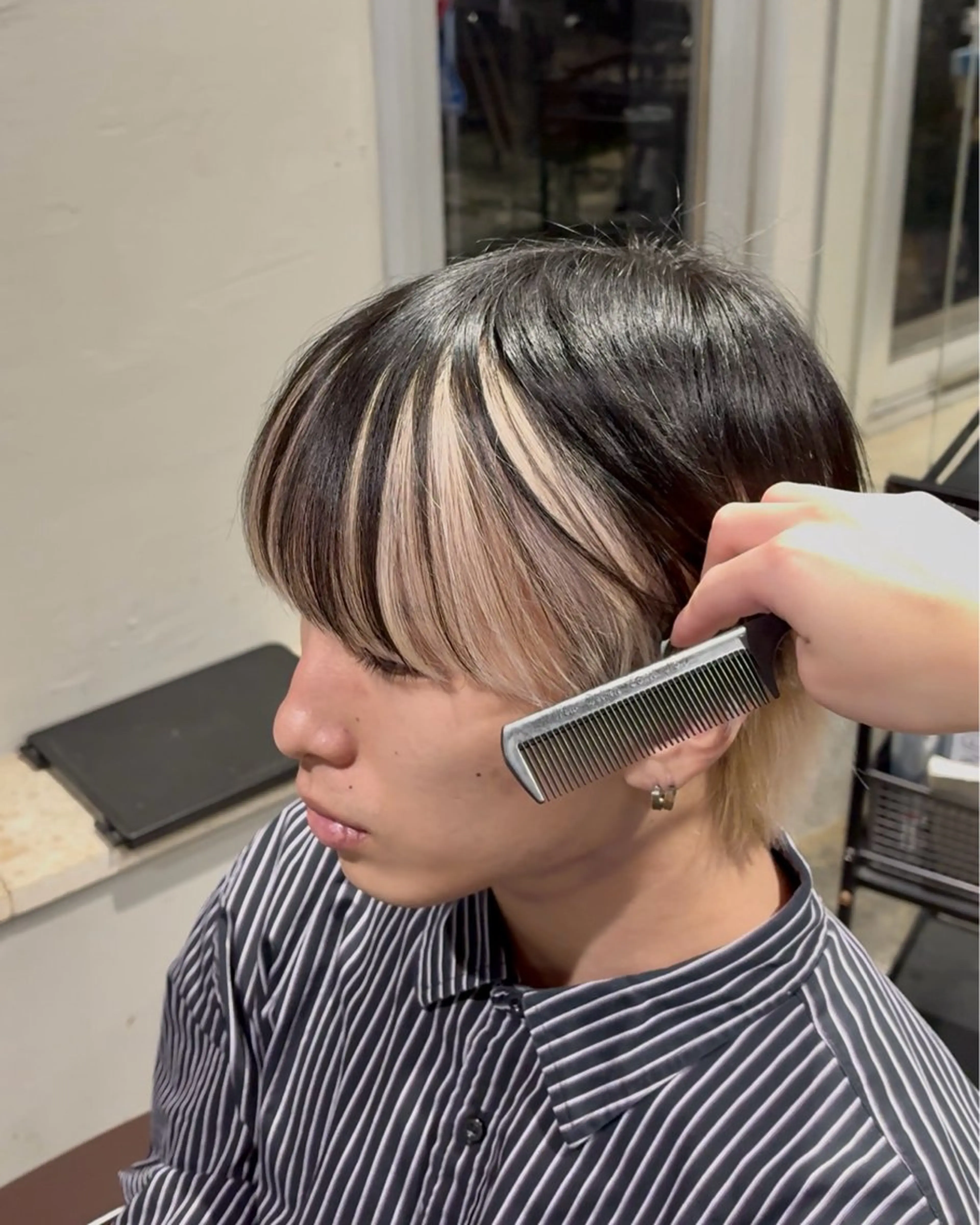 ショート ハイトーンカラー レイヤー/ juriのヘアスタイル
