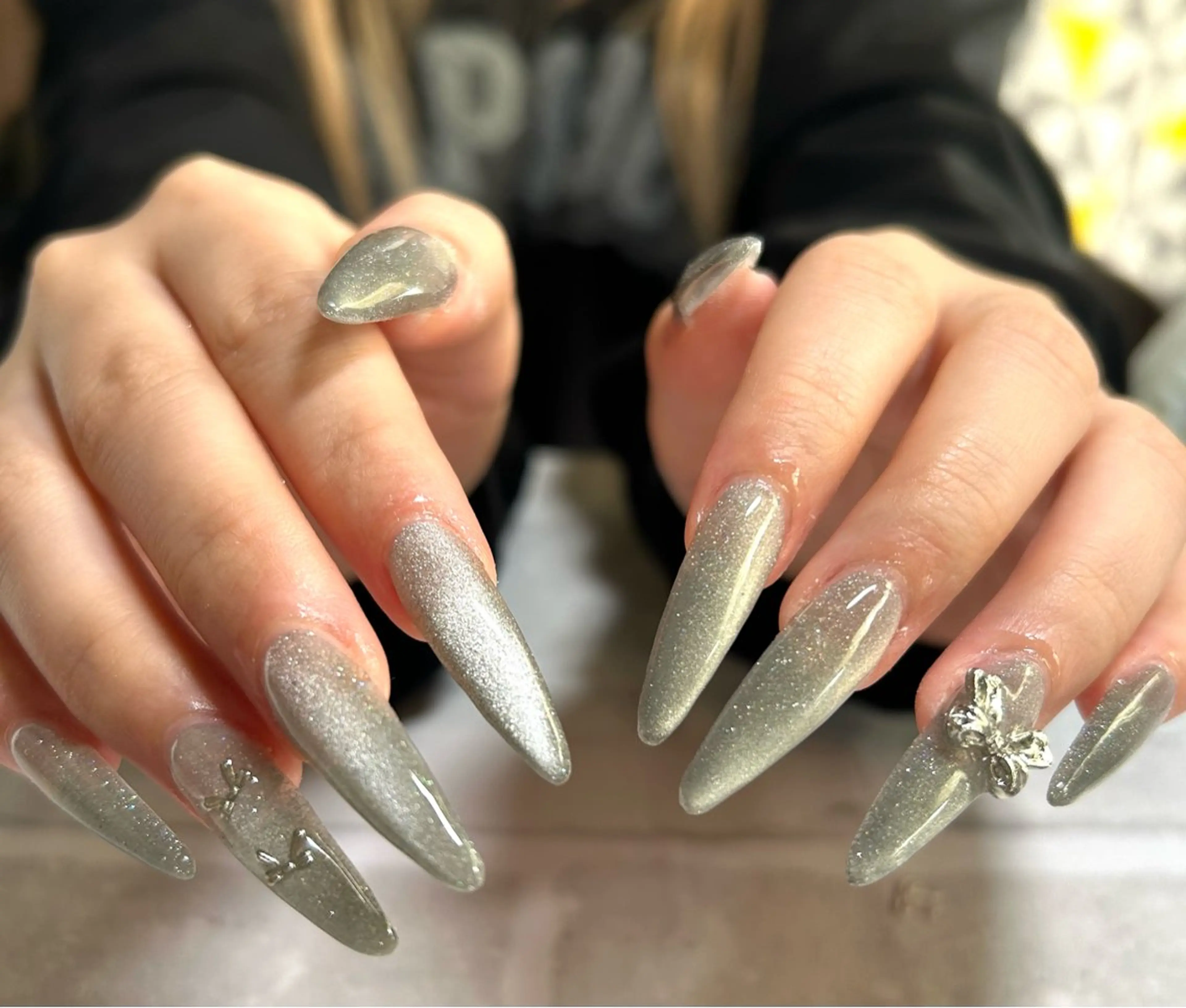 セミロング ハンドネイル 2DY NAIL SALONのネイルデザイン