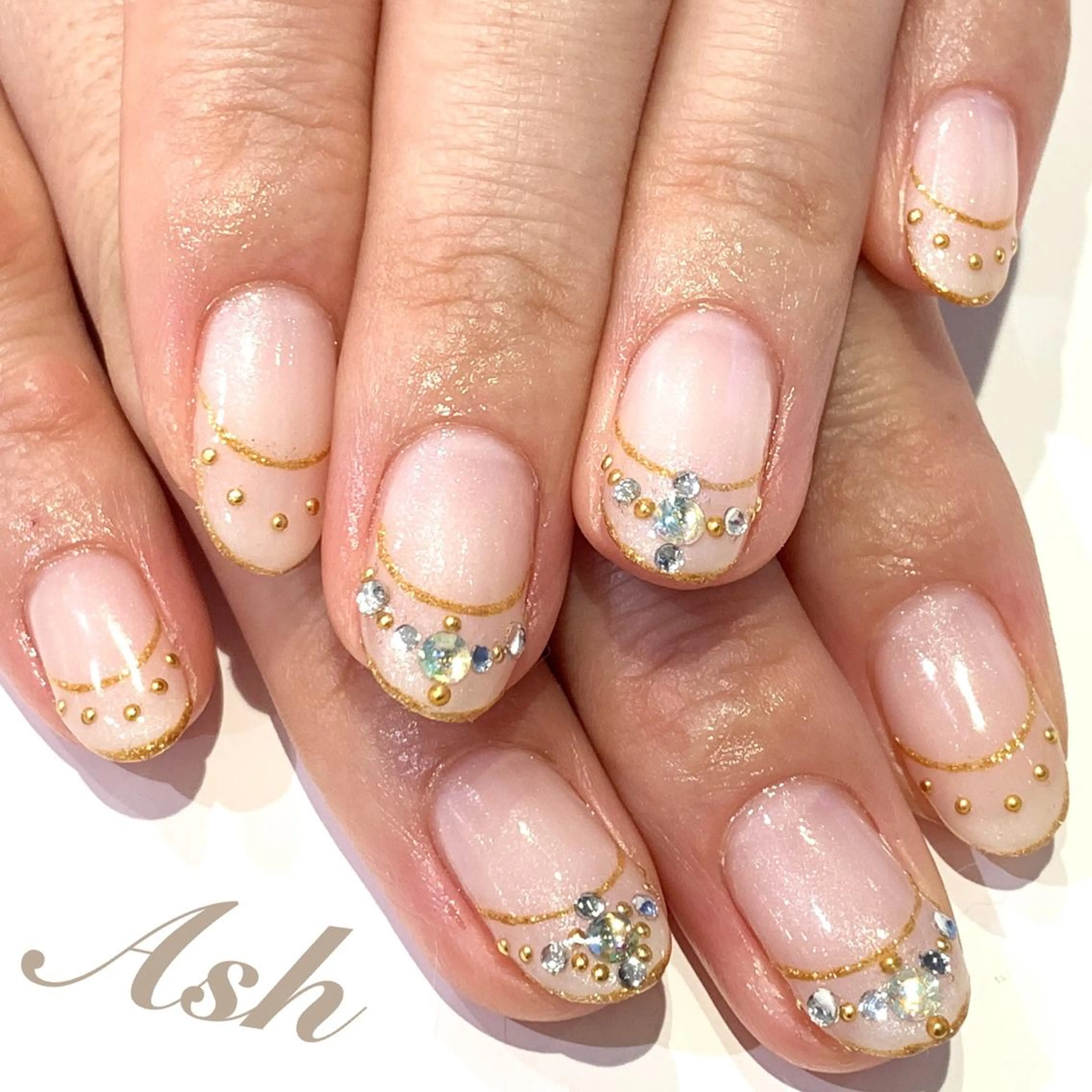 ネイル 🩵NORIKO 上品ネイルが得意🩵のネイルデザイン